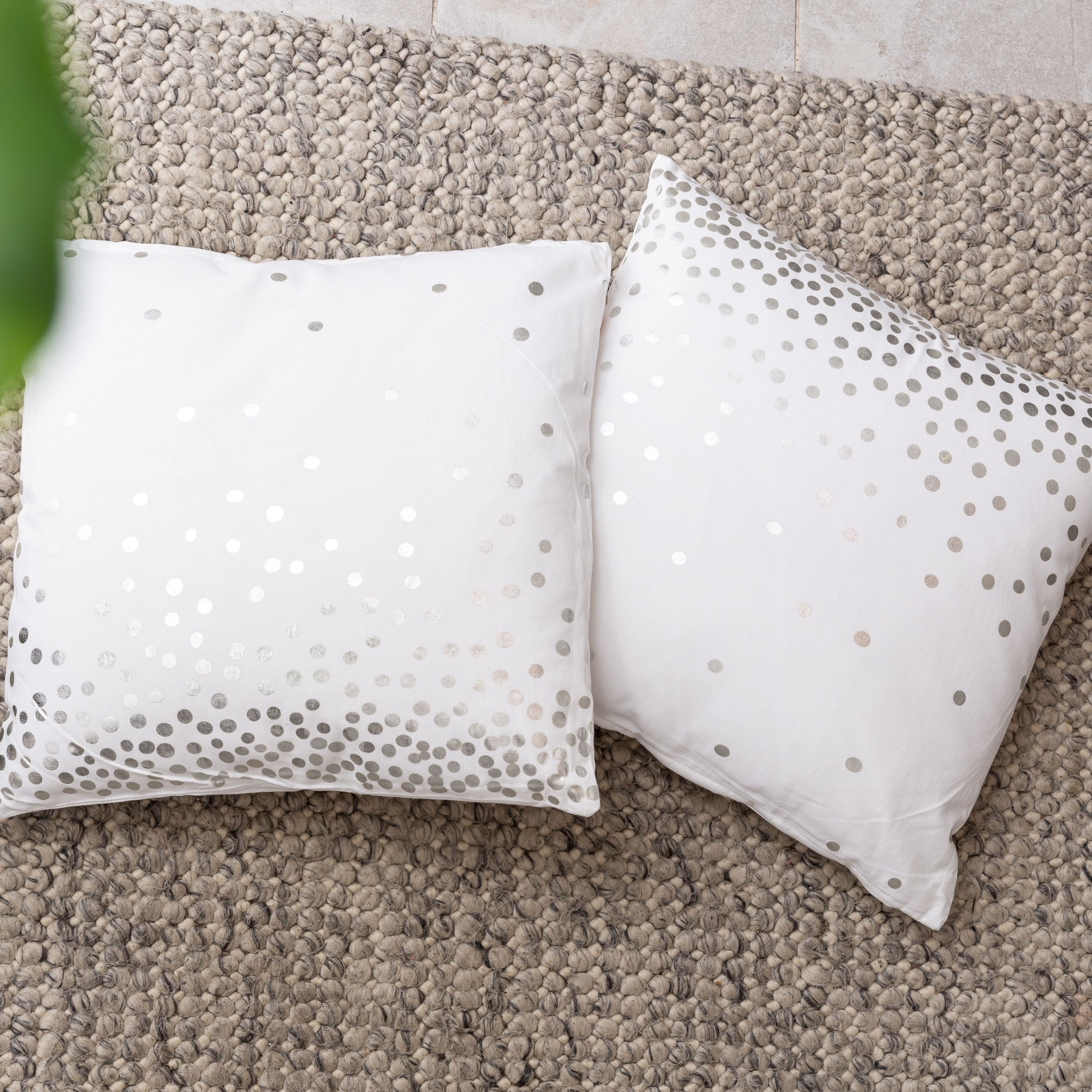 Fabstyles Holiday Lights 2 Piece Cotton Cushion Set 20x20