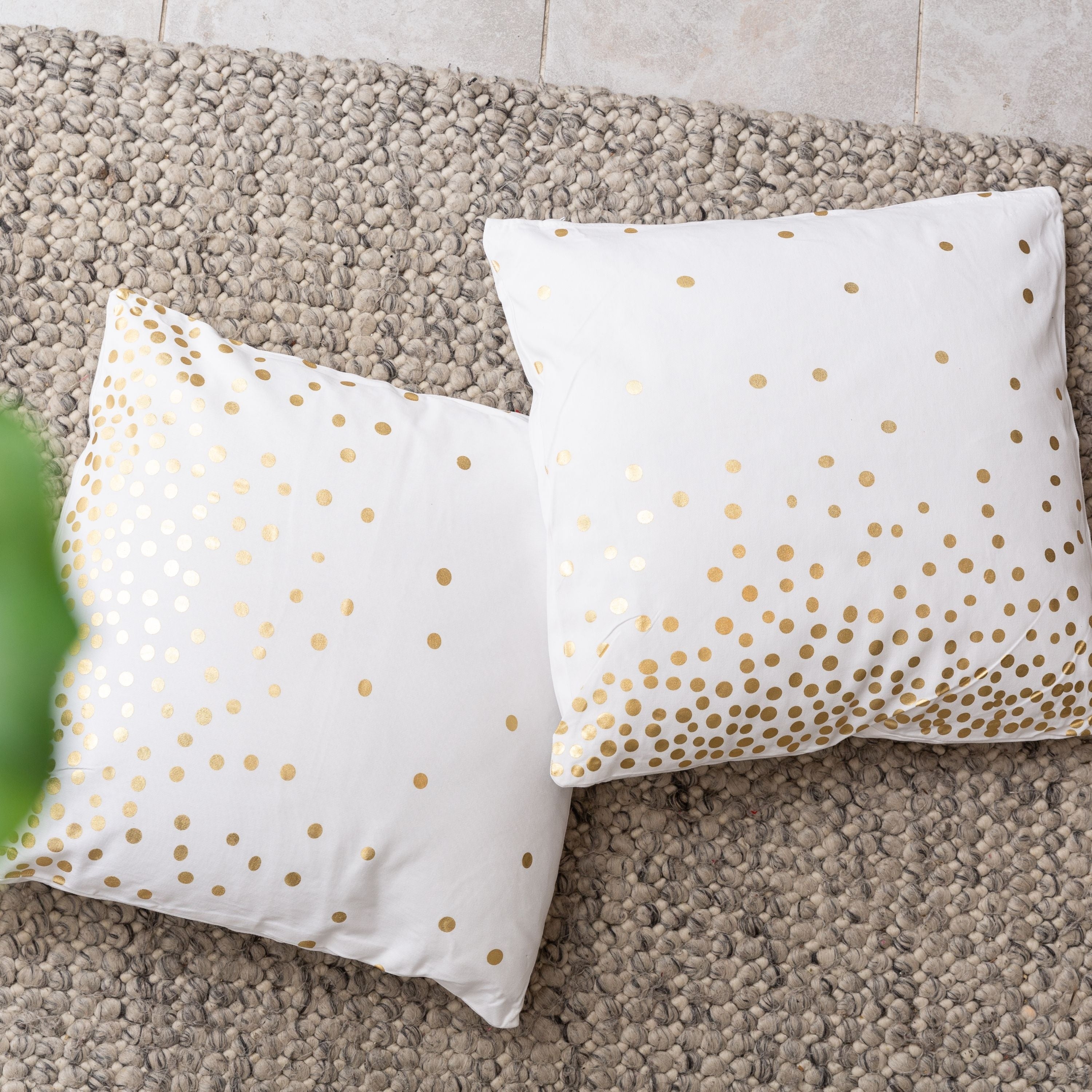 Fabstyles Holiday Lights 2 Piece Cotton Cushion Set 20x20