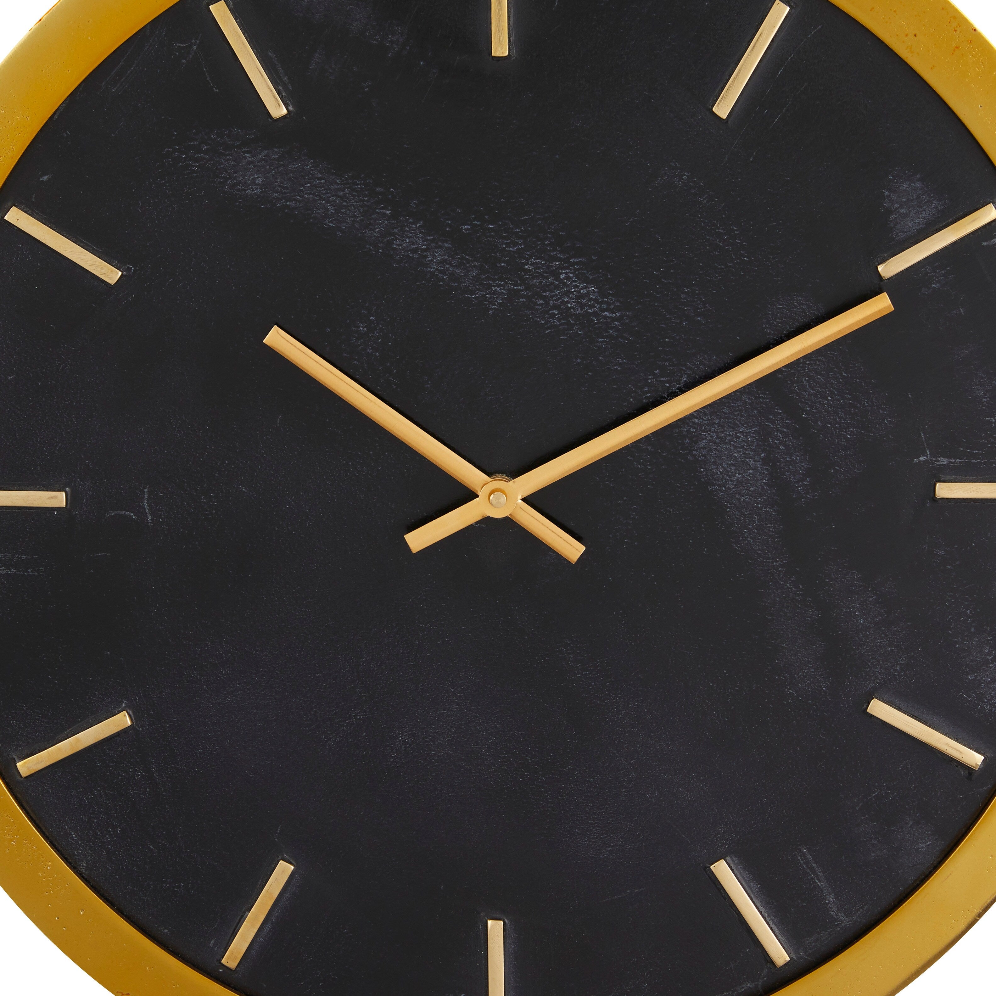CosmoLiving by Cosmopolitan Marble Glam Wall Clock