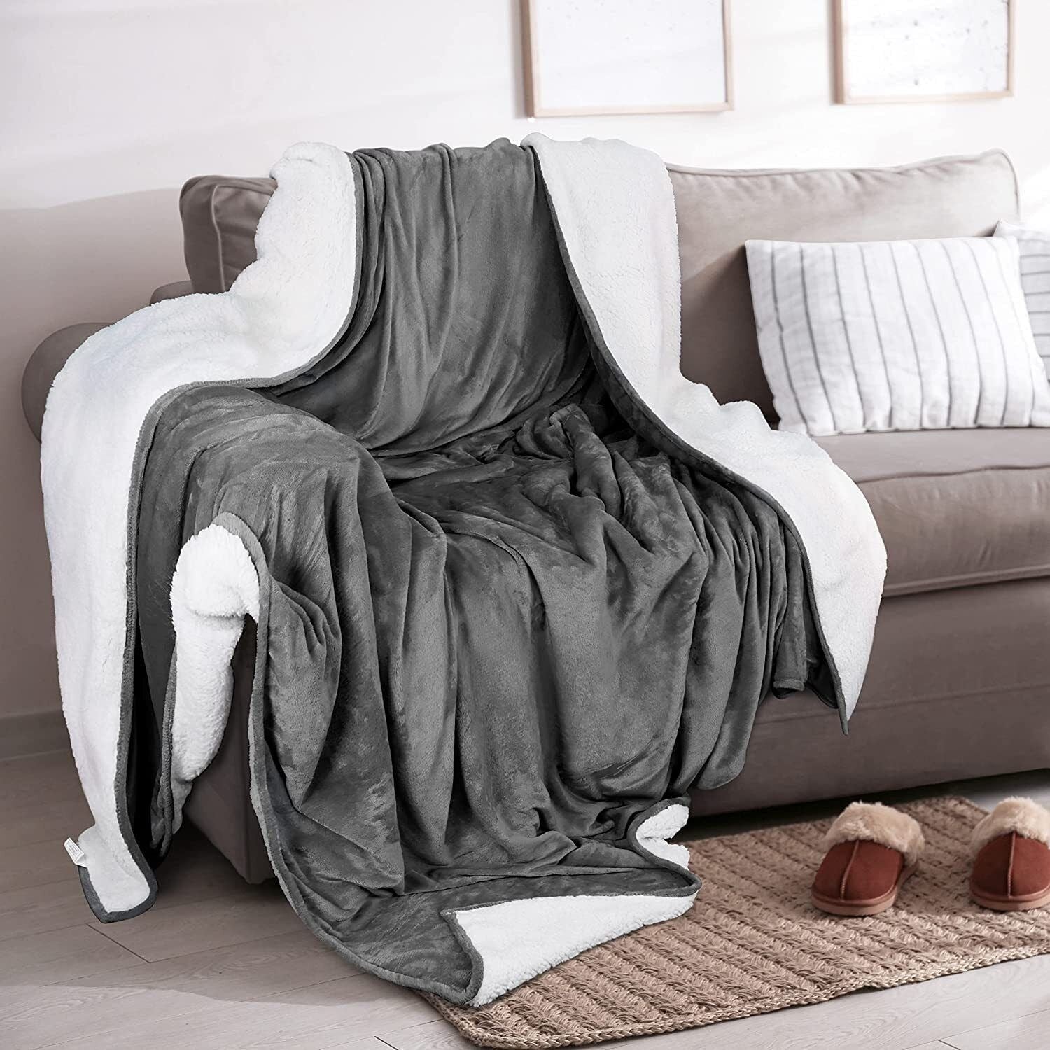 480GSM Sherpa Fleece Reversible Bed Blanket in King Size