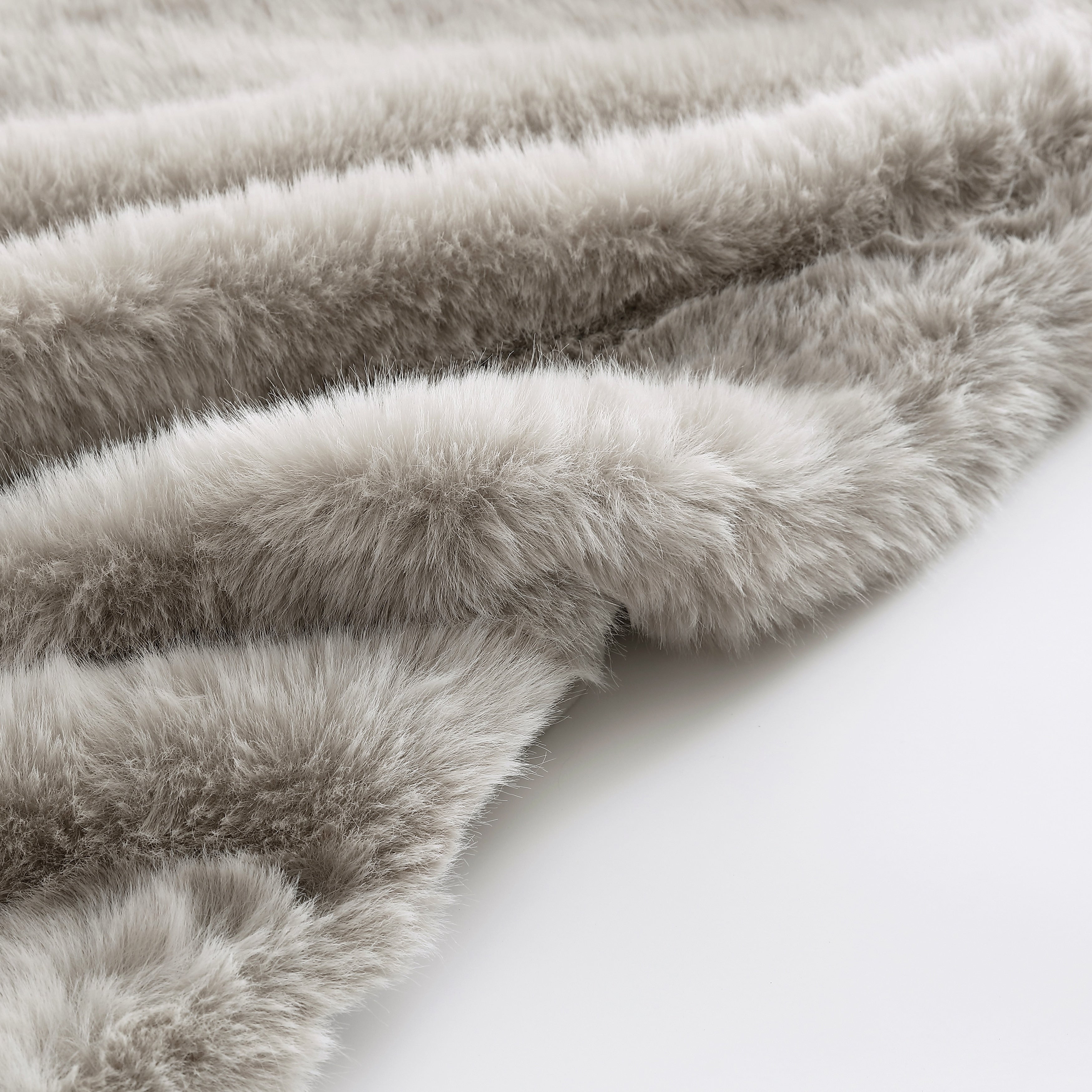 Vera Wang Long Pile Luxury 50 X 60 Throw Blanket