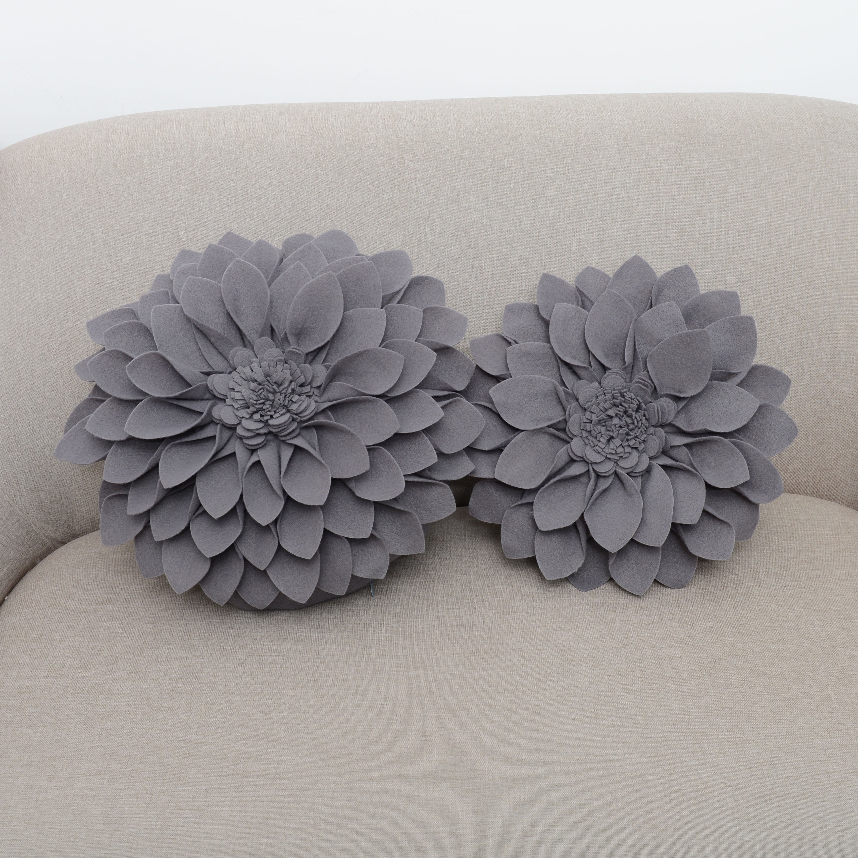 Felt Flower Design Throw Pillow