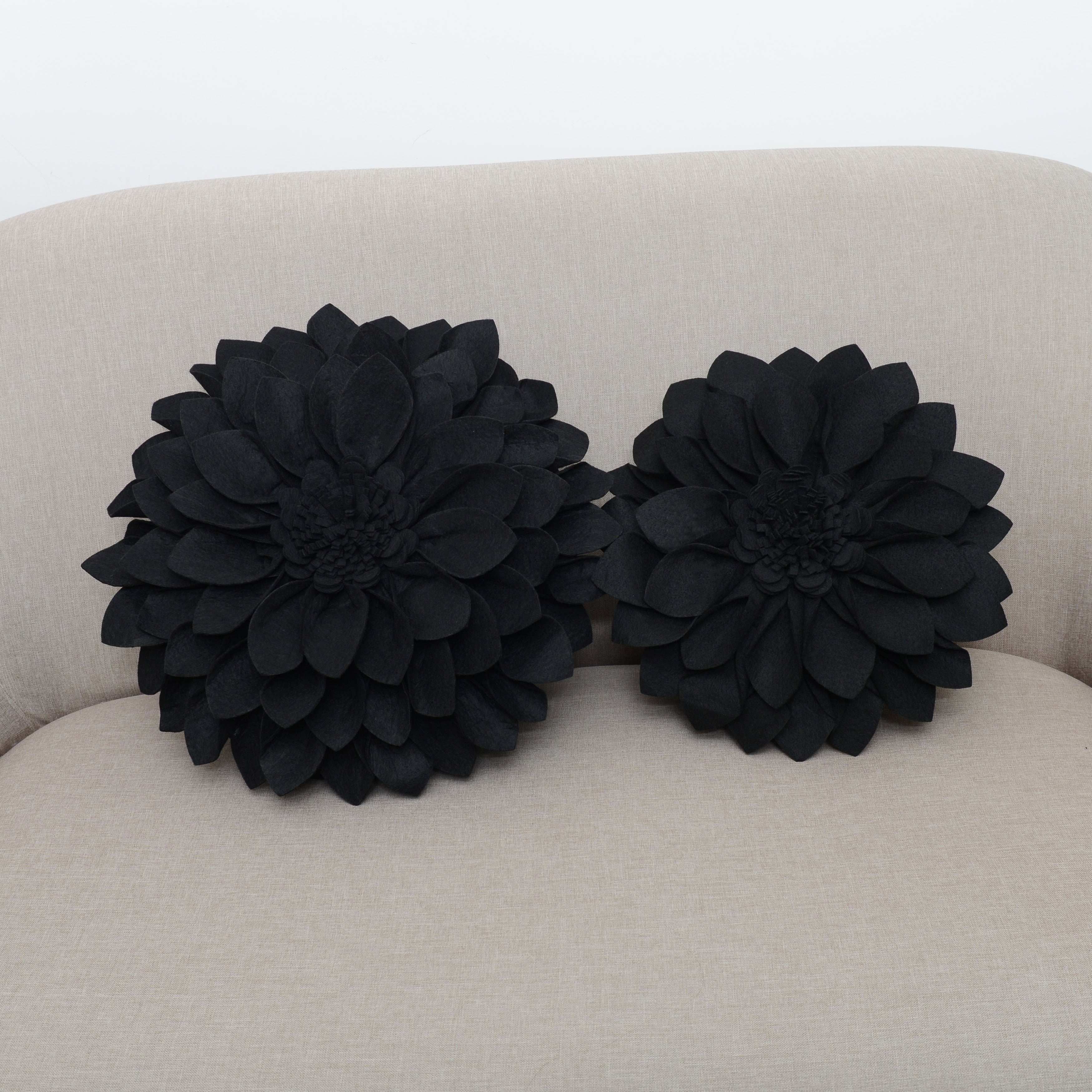 Felt Flower Design Throw Pillow