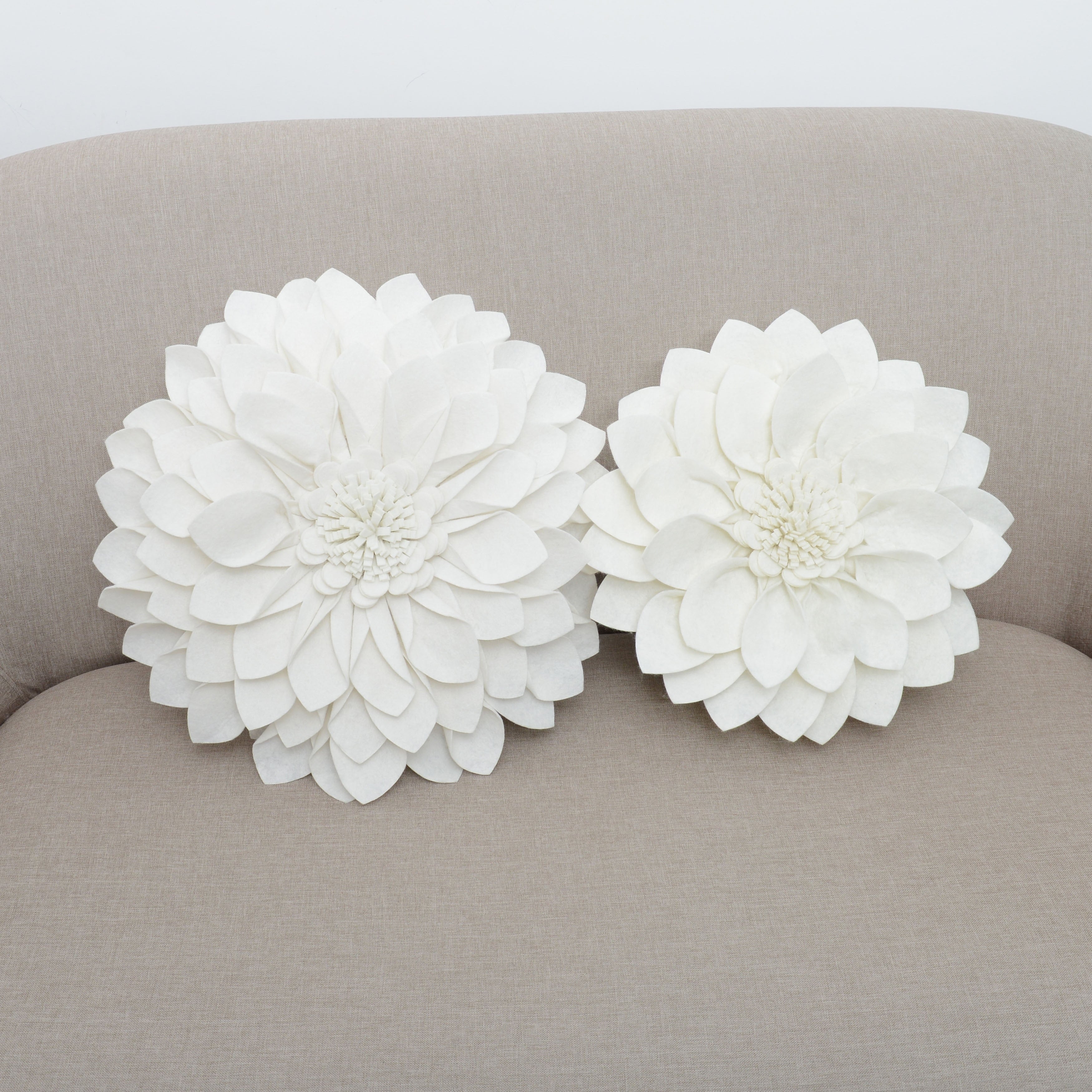 Felt Flower Design Throw Pillow