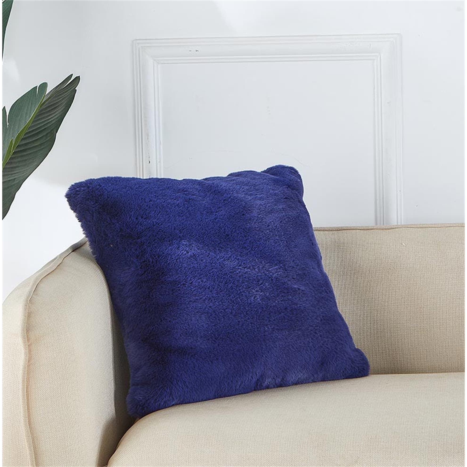 Clihome 18In. x 18In. Agnes Luxury Chinchilla Faux Fur Pillow