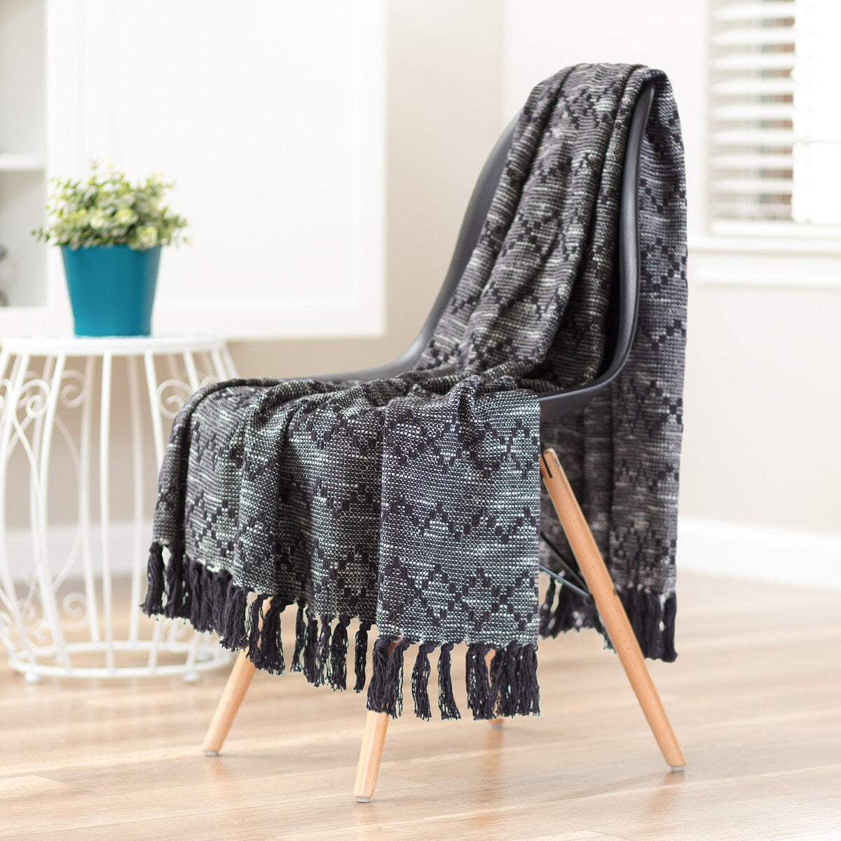 Chanasya Geometric Diamond Cotton Throw Blanket with Tassels