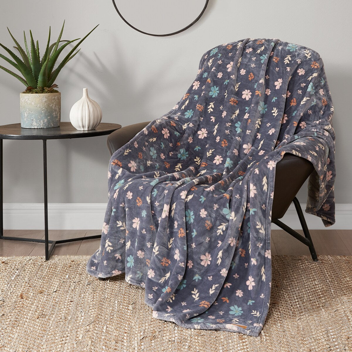 Lucky Brand Tossed Blooms Plush 50 x 70 Throw Blanket