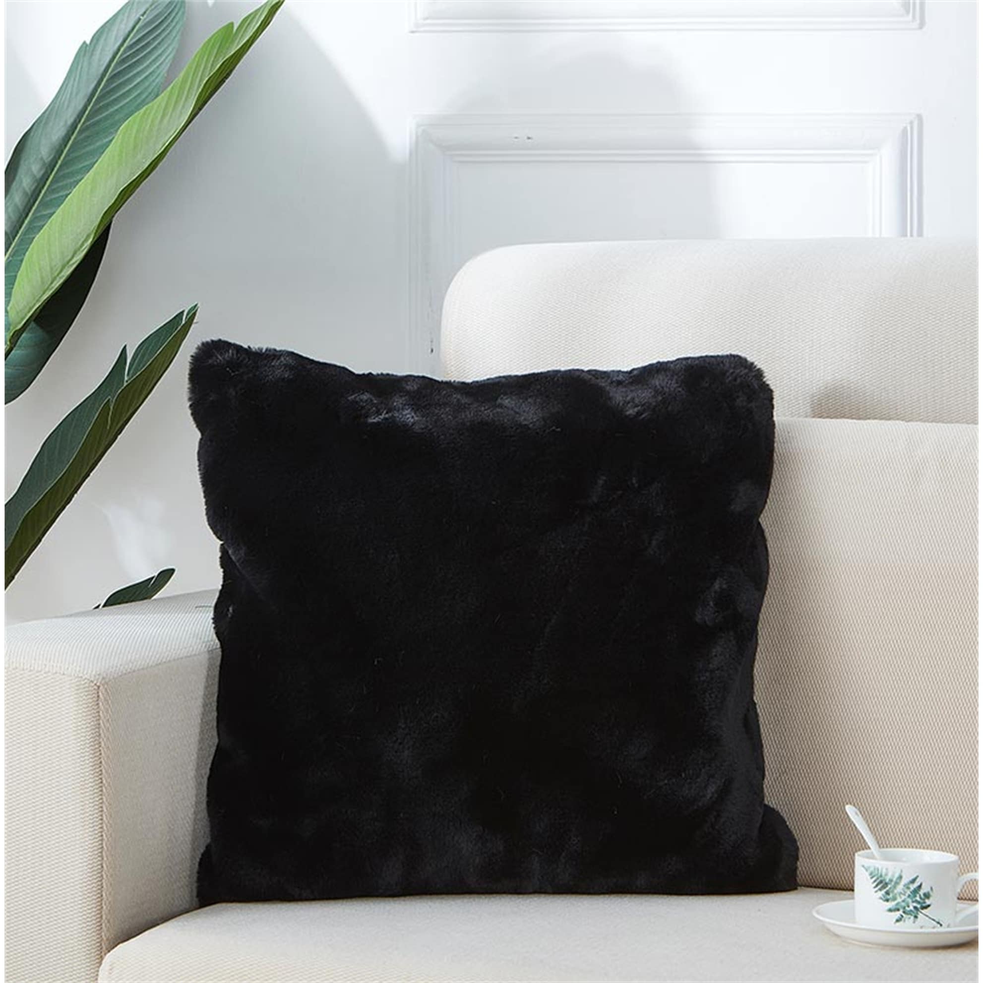 Clihome 18In. x 18In. Agnes Luxury Chinchilla Faux Fur Pillow