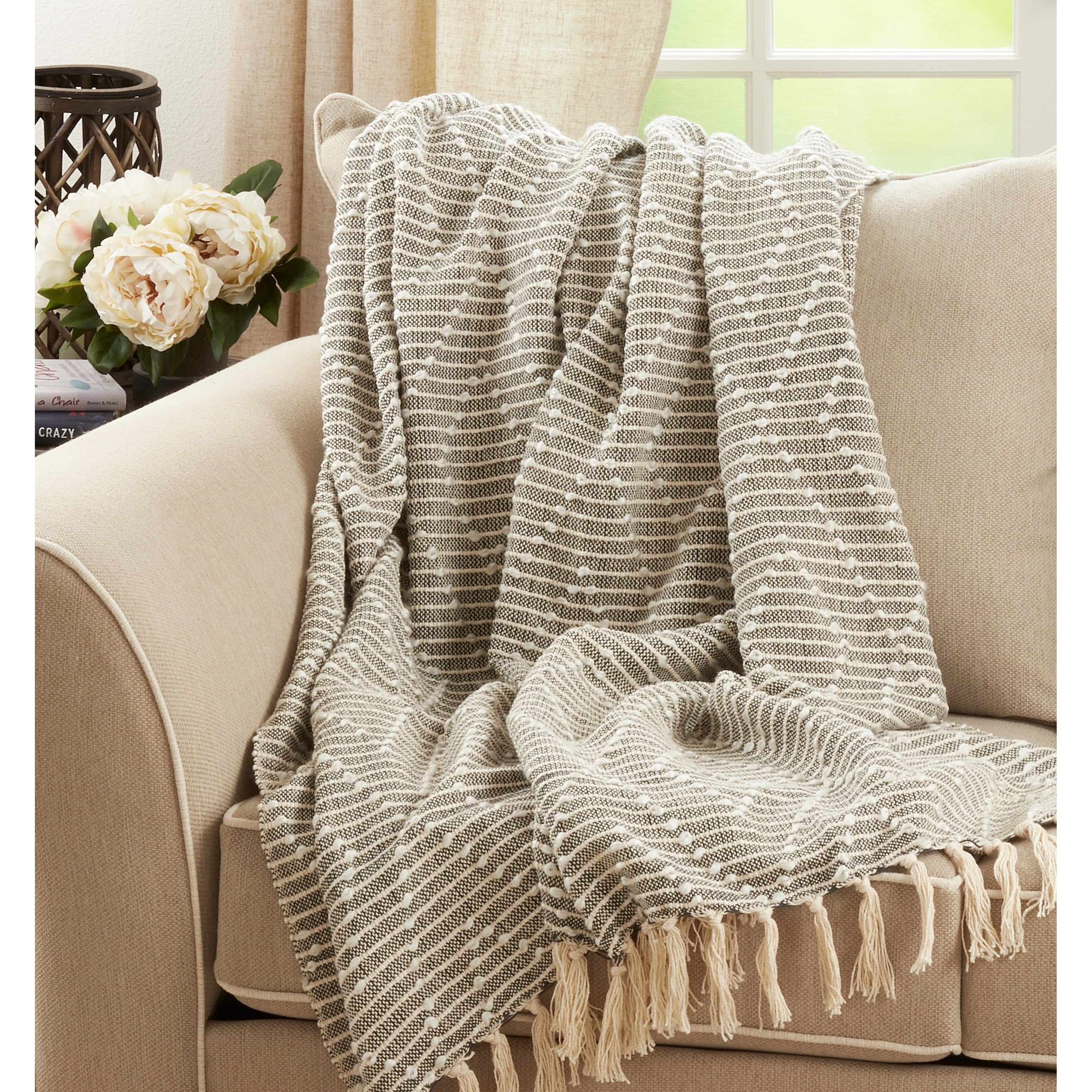 Woven Throw Blanket With Diamond Design