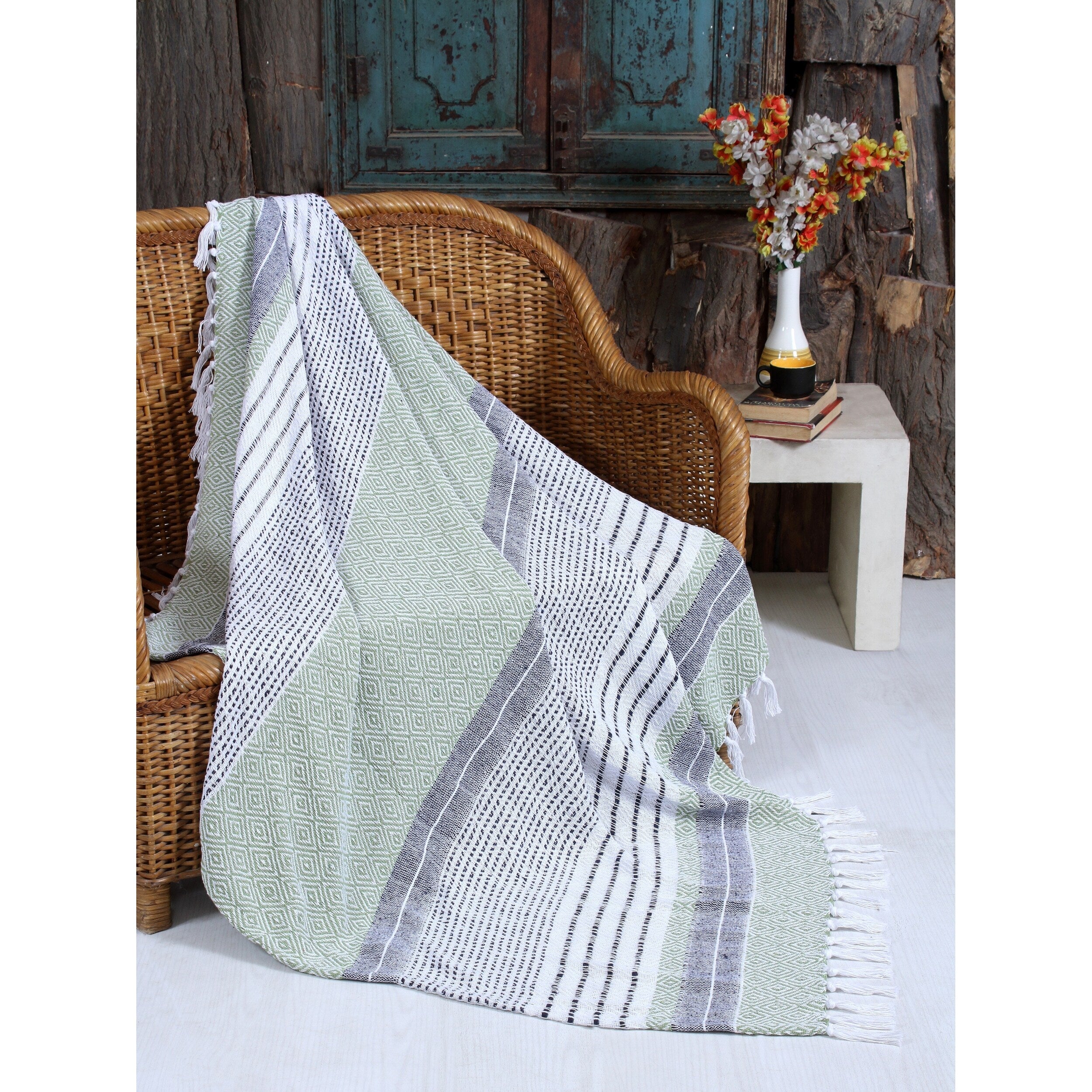 Premium Cotton Cozy Throw Blanket with Tassels - 50x60 Inches, All-Season Comfort