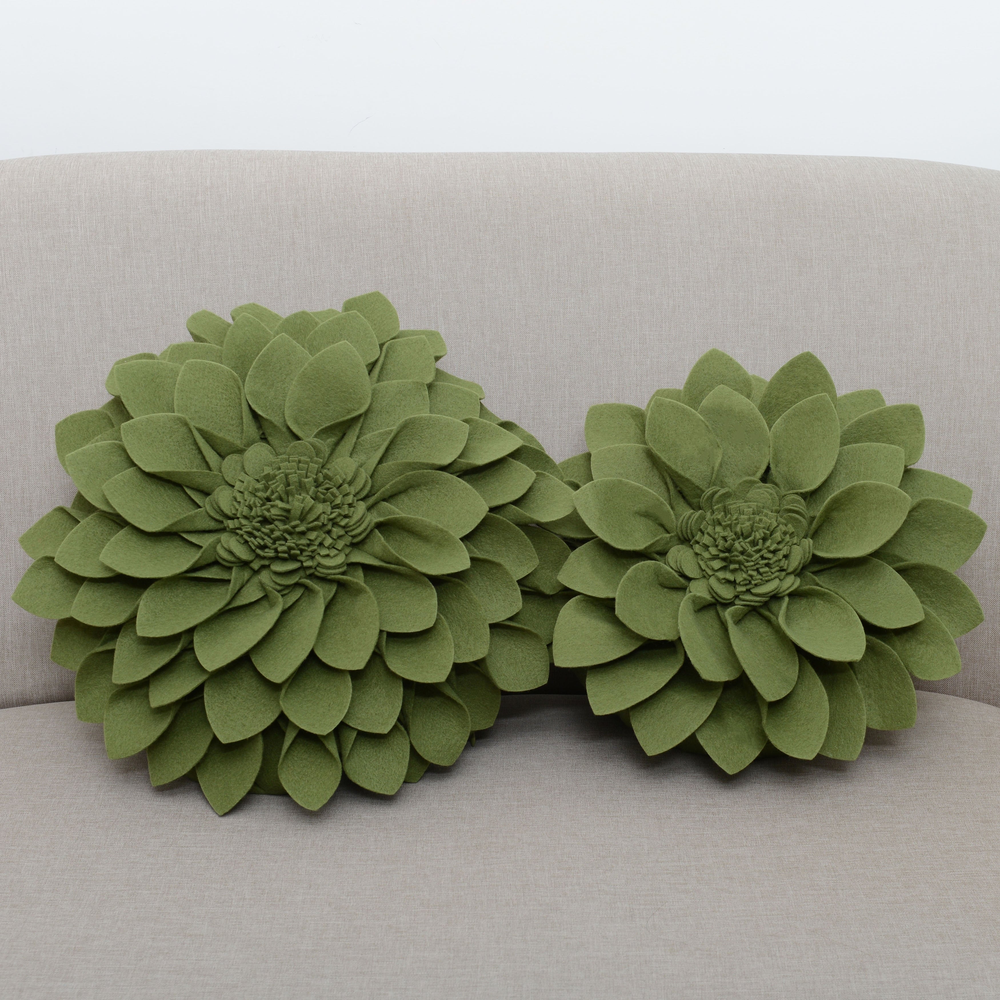 Felt Flower Design Throw Pillow