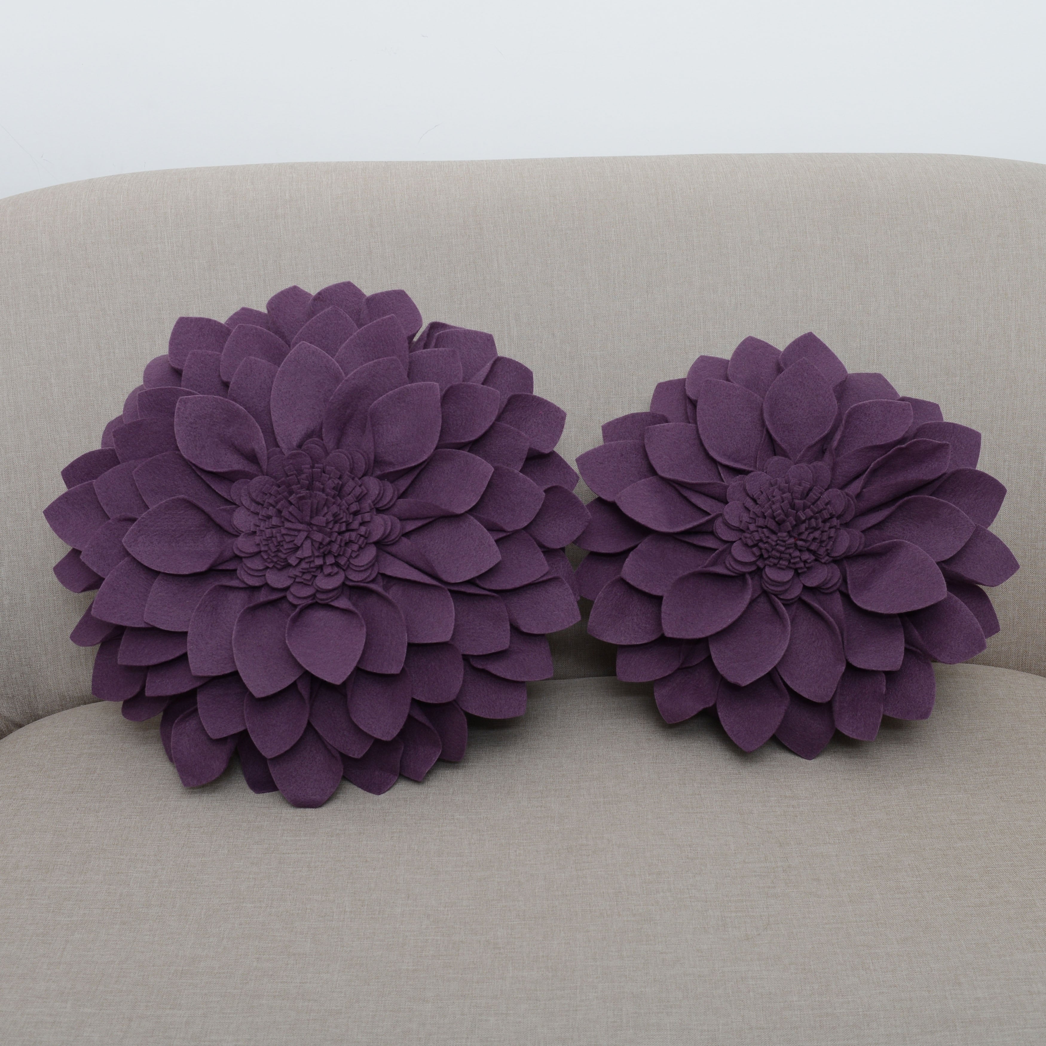 Felt Flower Design Throw Pillow