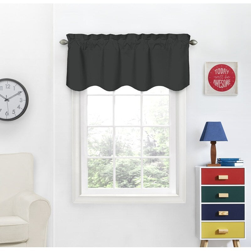 Eclipse My Scene Thermaback Blackout Macklin Valance - 42x18