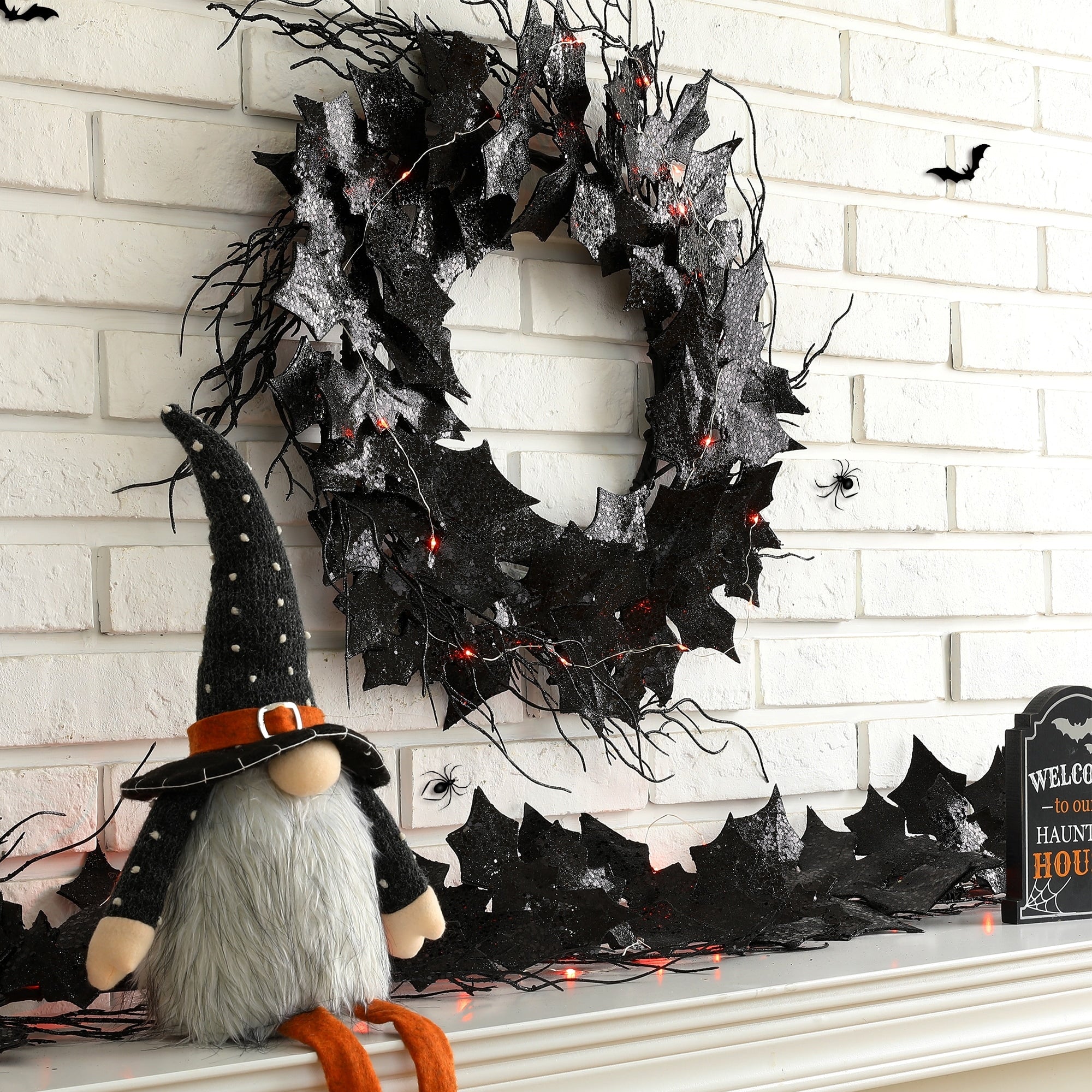 Glitzhome LED Lighted Black Halloween Bat Garland Wreath Wall Decor