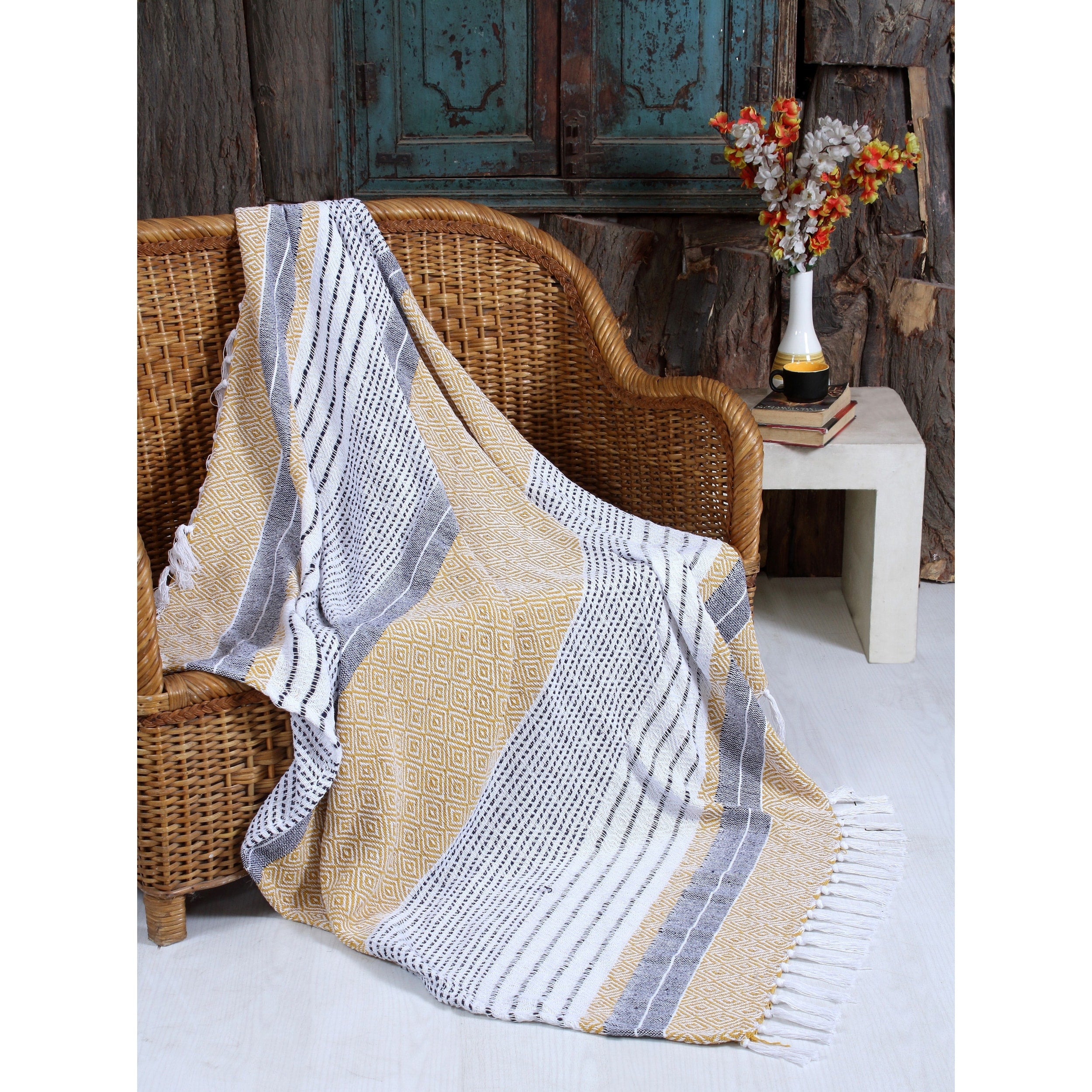 Premium Cotton Cozy Throw Blanket with Tassels - 50x60 Inches, All-Season Comfort