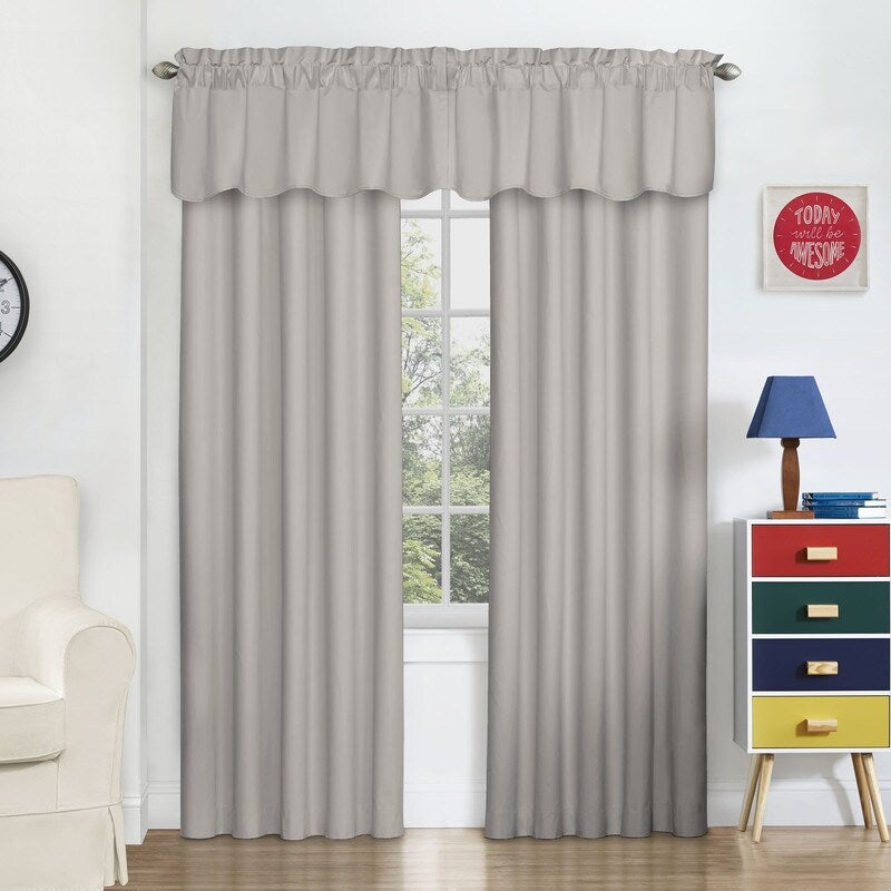 Eclipse My Scene Thermaback Blackout Macklin Valance - 42x18