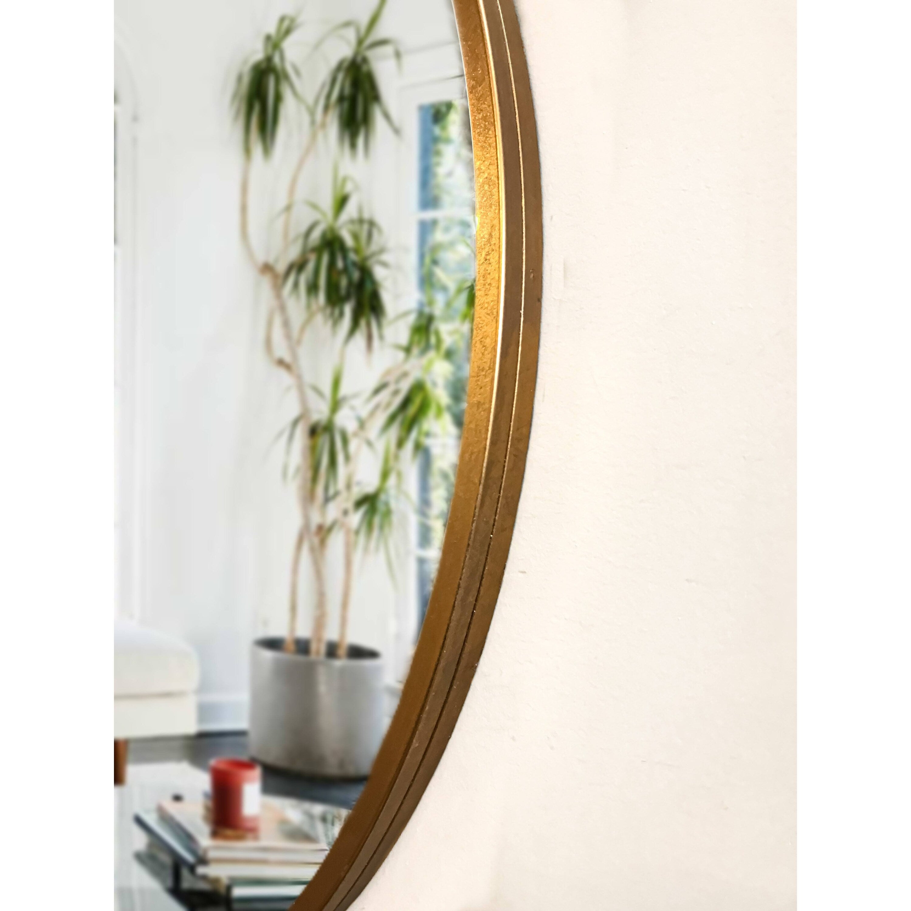 Round Wall Mirror with Gold Metal Frame 32 - Antique Gold