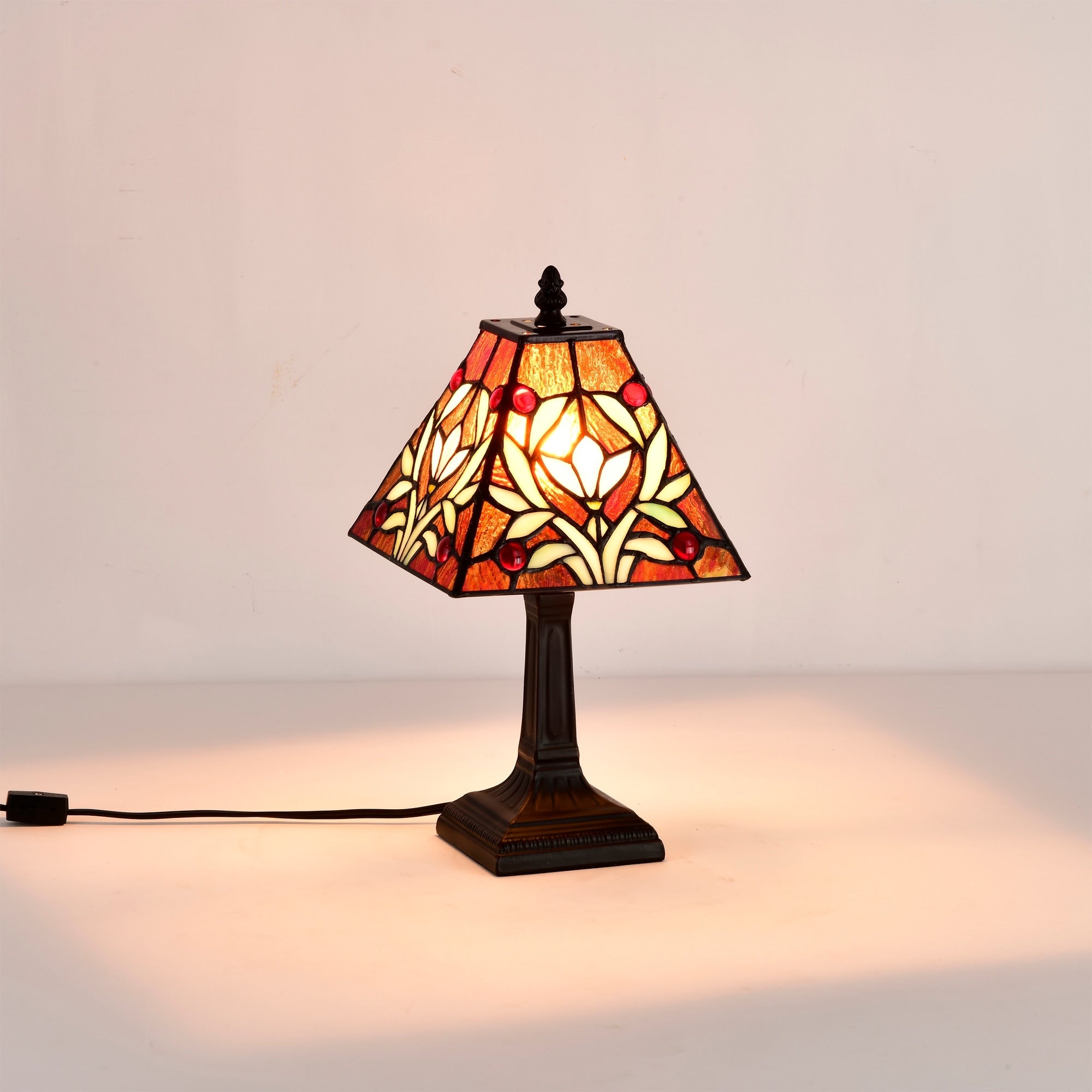 Sophie 1-light Tiffany-style 7.5-inch Table Lamp