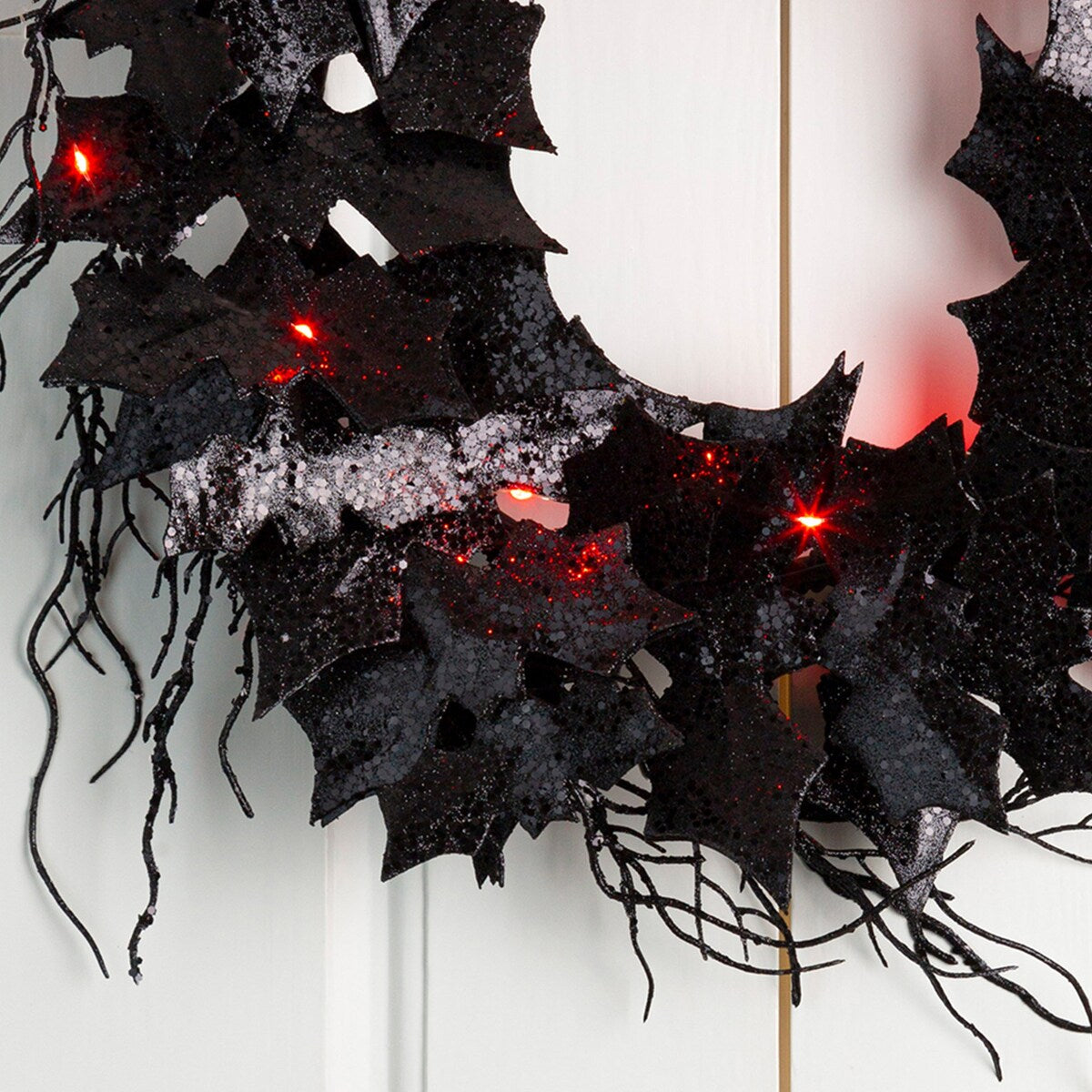 Glitzhome LED Lighted Halloween Bat Garland Wreath Wall Hanging Decor