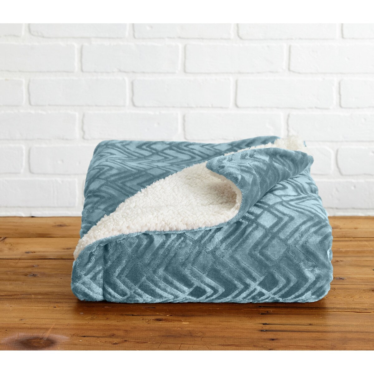 Luxurious Velvet Plush Fleece Reversible Sherpa Bed Blanket