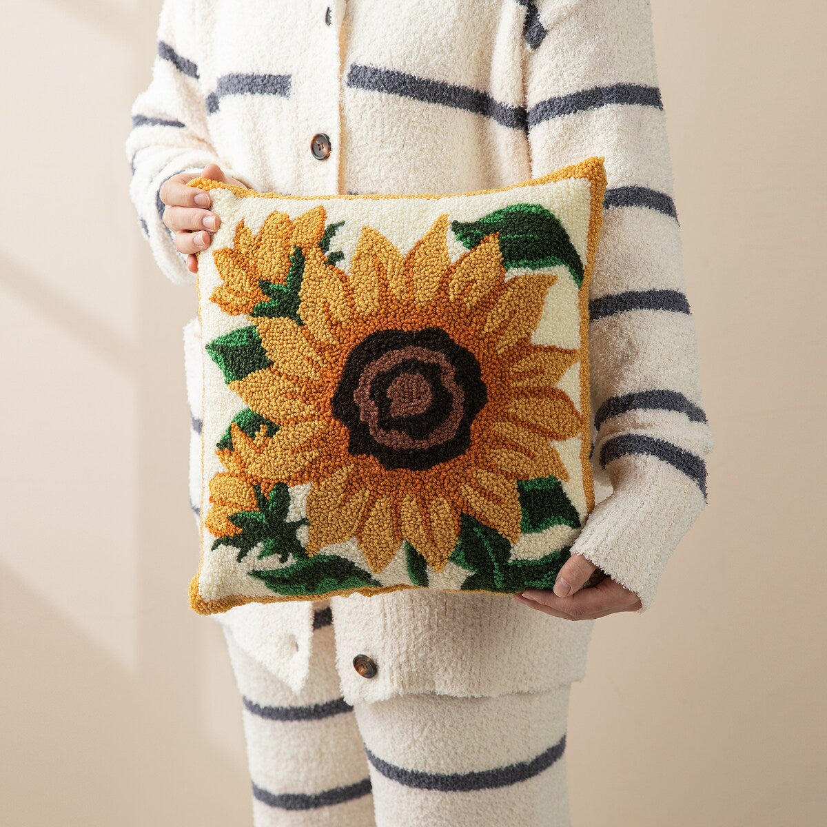 Glitzhome 14''H Fall Hooked Pumpkin & Sunflower Pillow