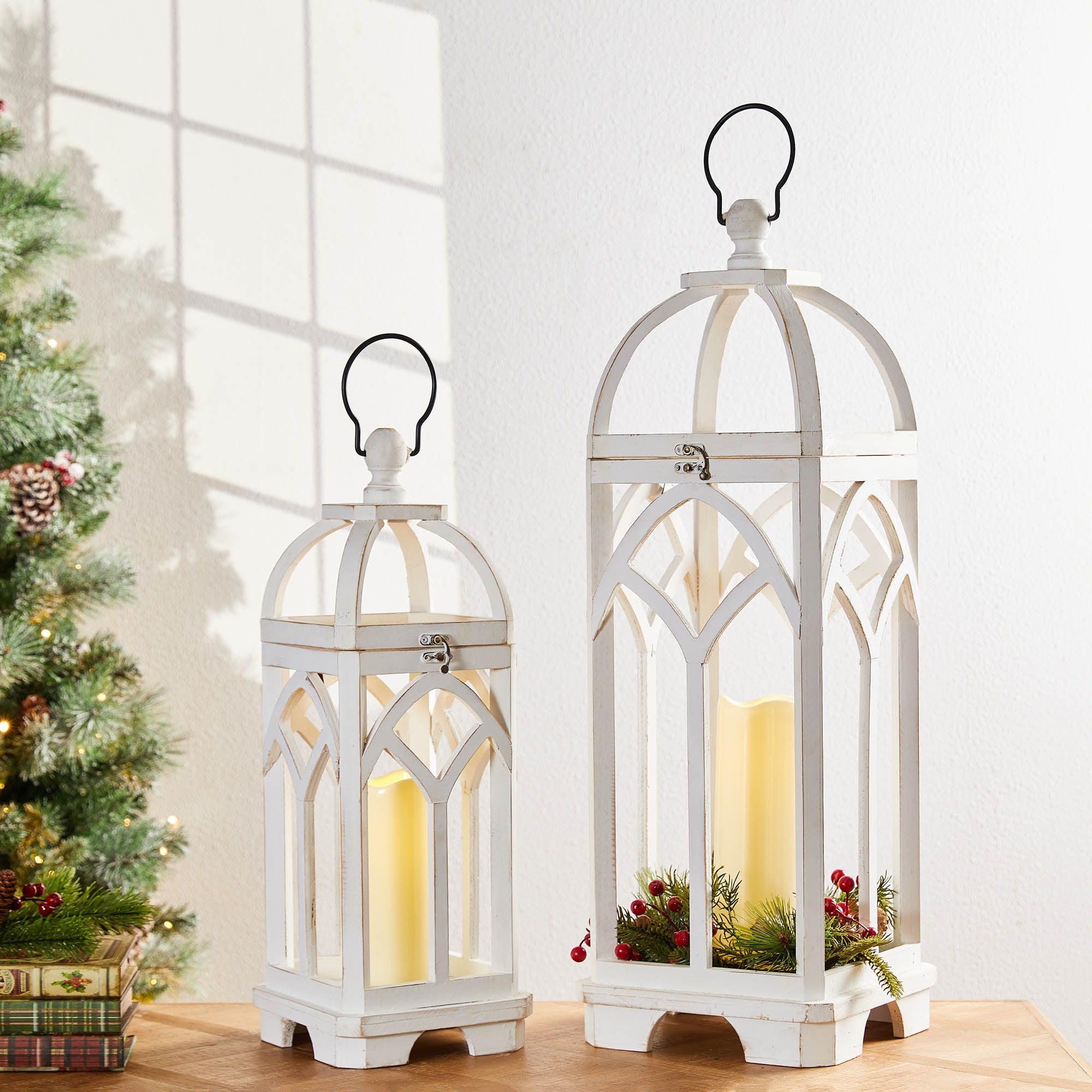 Glitzhome Set of 2 Wooden Church Style Fall Decorative Lanterns Candle Holders