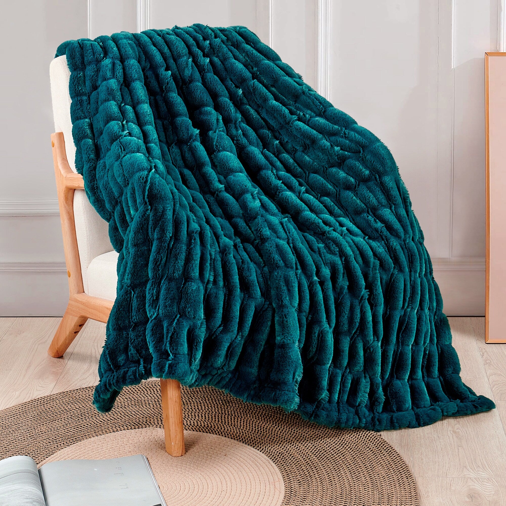 Home Soft Things Stretchy Solid Color FauxFur Throw Cozy Soft Blanket