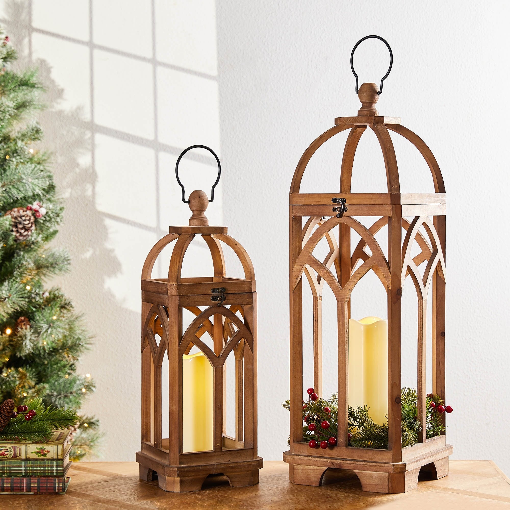 Glitzhome Set of 2 Wooden Church Style Fall Decorative Lanterns Candle Holders