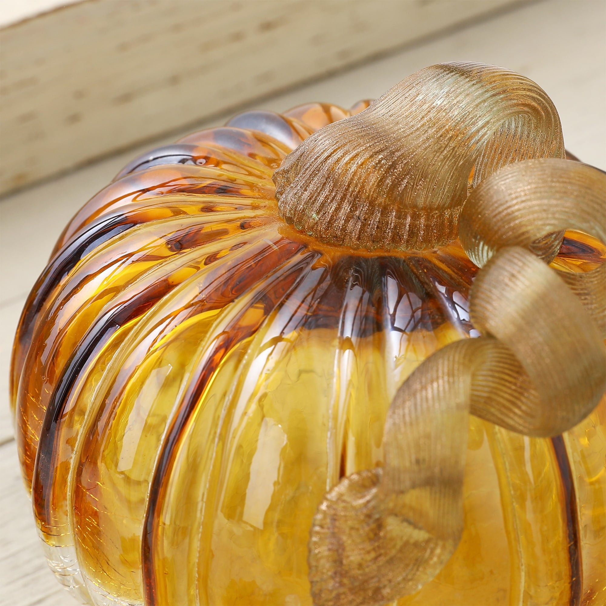 Glitzhome Amber Crackle Handblown Fall Harvest Glass Pumpkins for Thanksgiving Decor