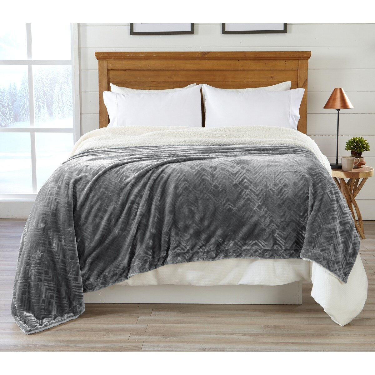 Luxurious Velvet Plush Fleece Reversible Sherpa Bed Blanket