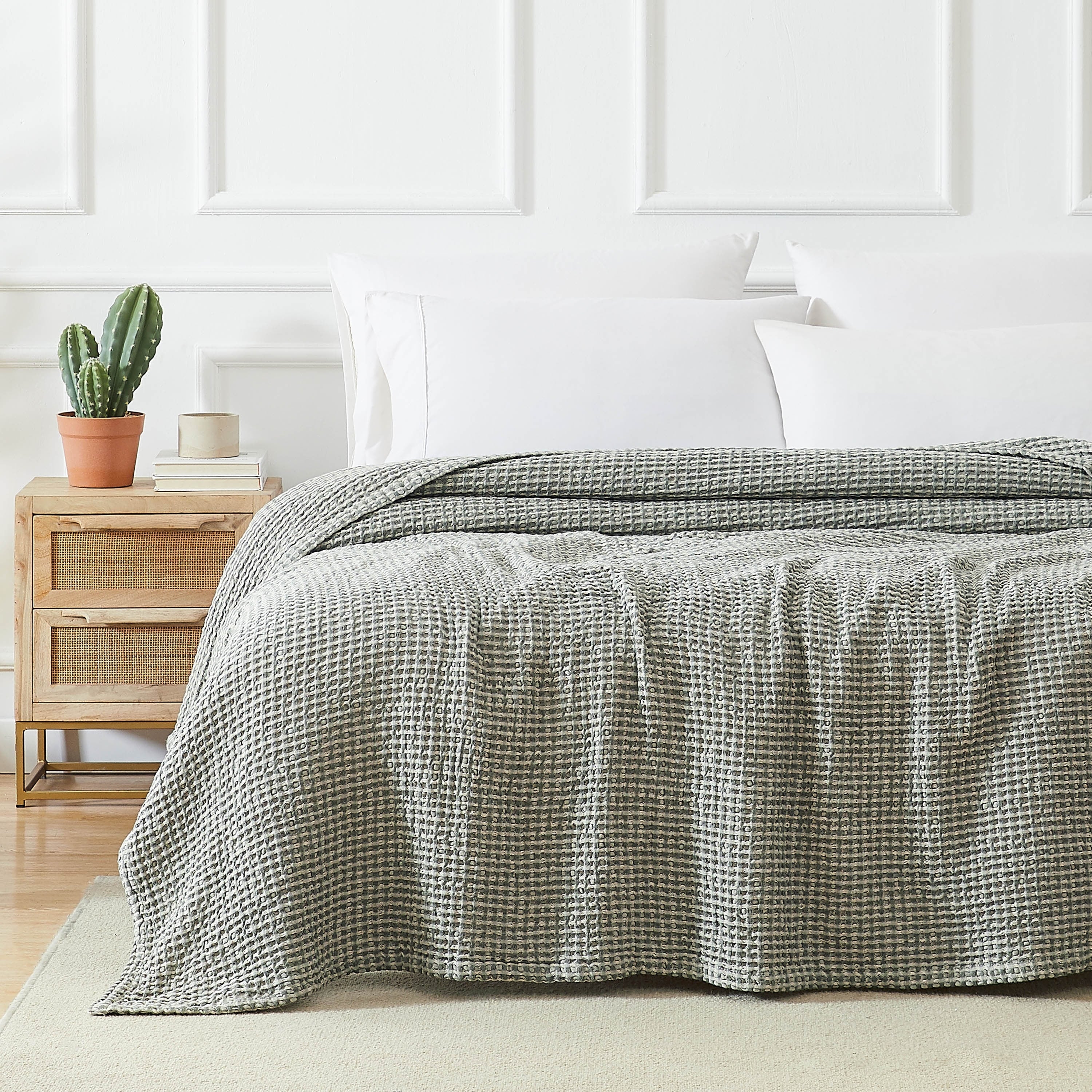 Tama 100 percent Cotton Waffle Weave Blanket