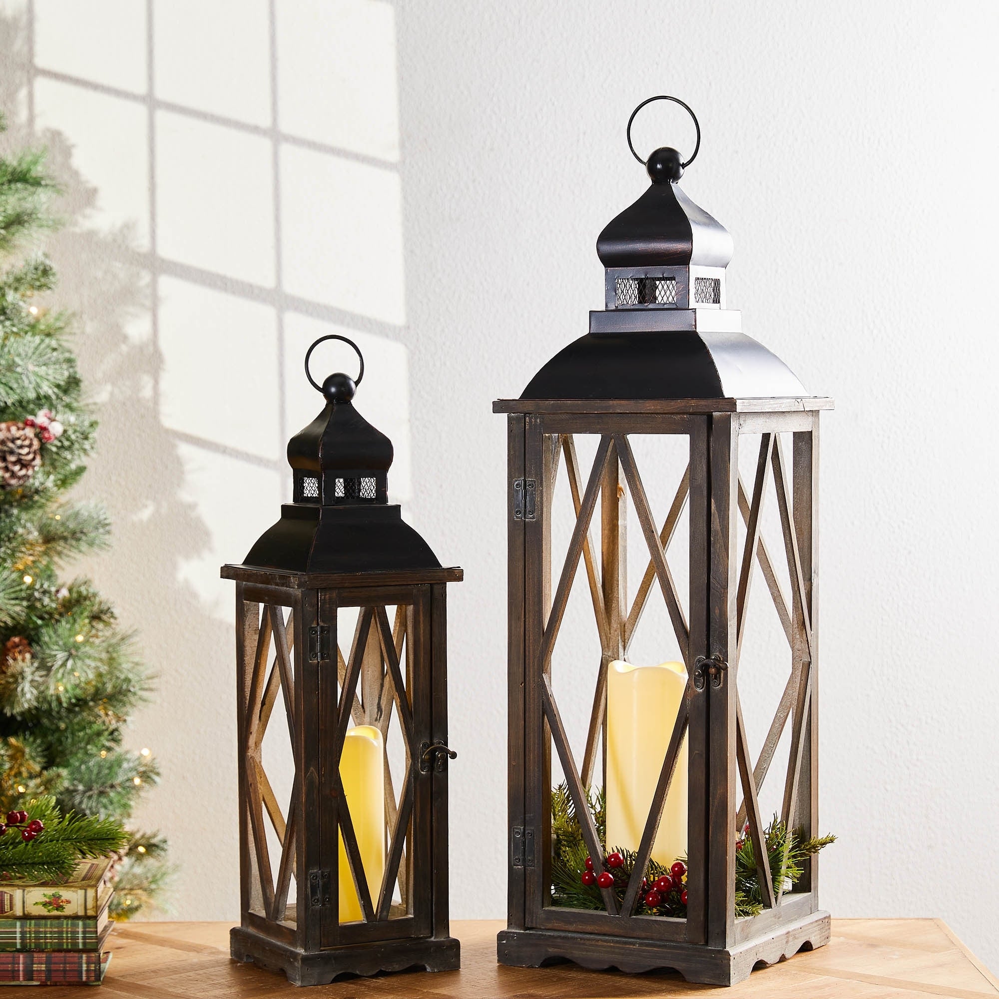 Glitzhome 2-Piece Oversize Farmhouse Wood/ Metal Hanging Candle Holders Decorative Lanterns