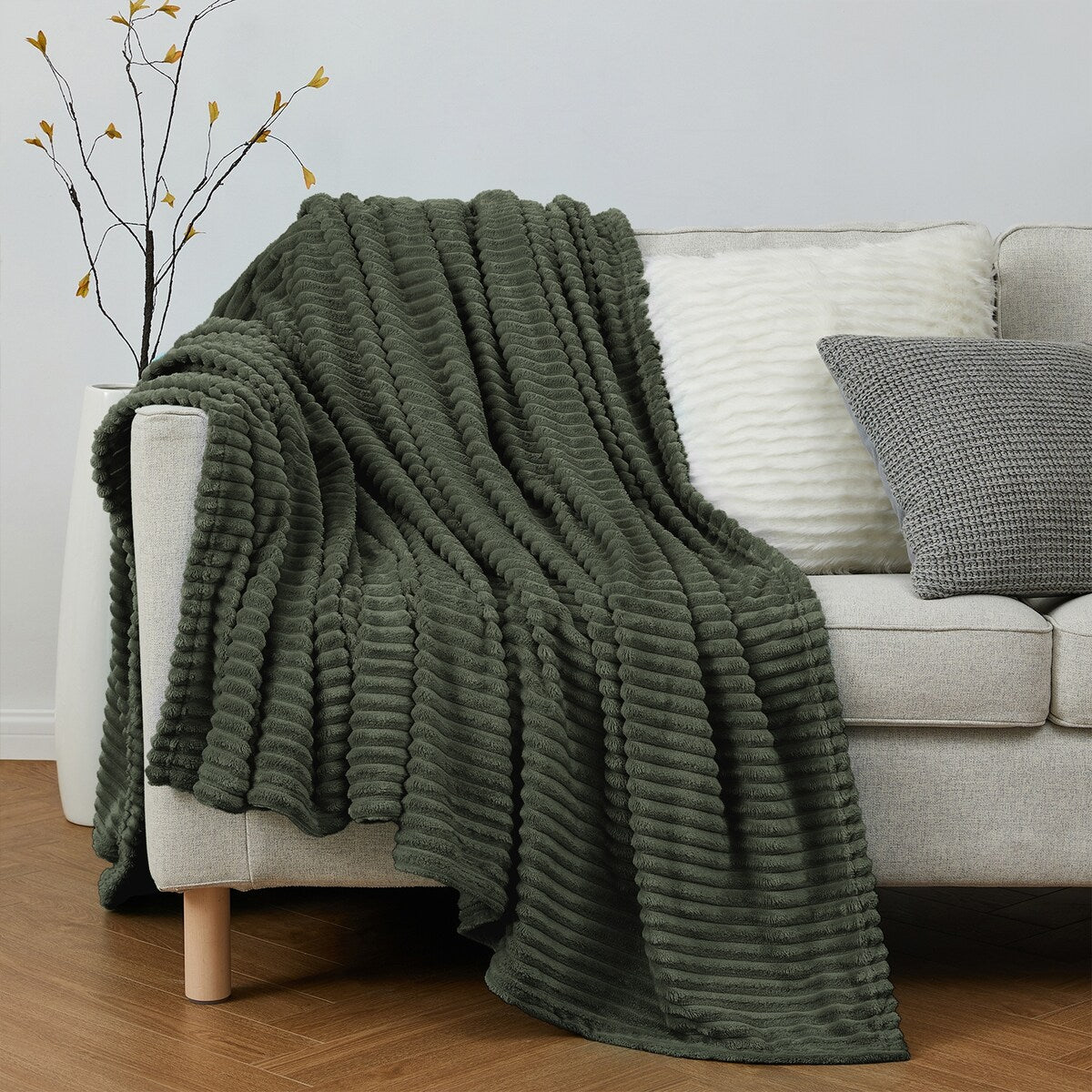 Nestl Cut Plush Fleece Throw Blanket - Lightweight Super Soft Fuzzy Luxury Bed Blanket for Bed