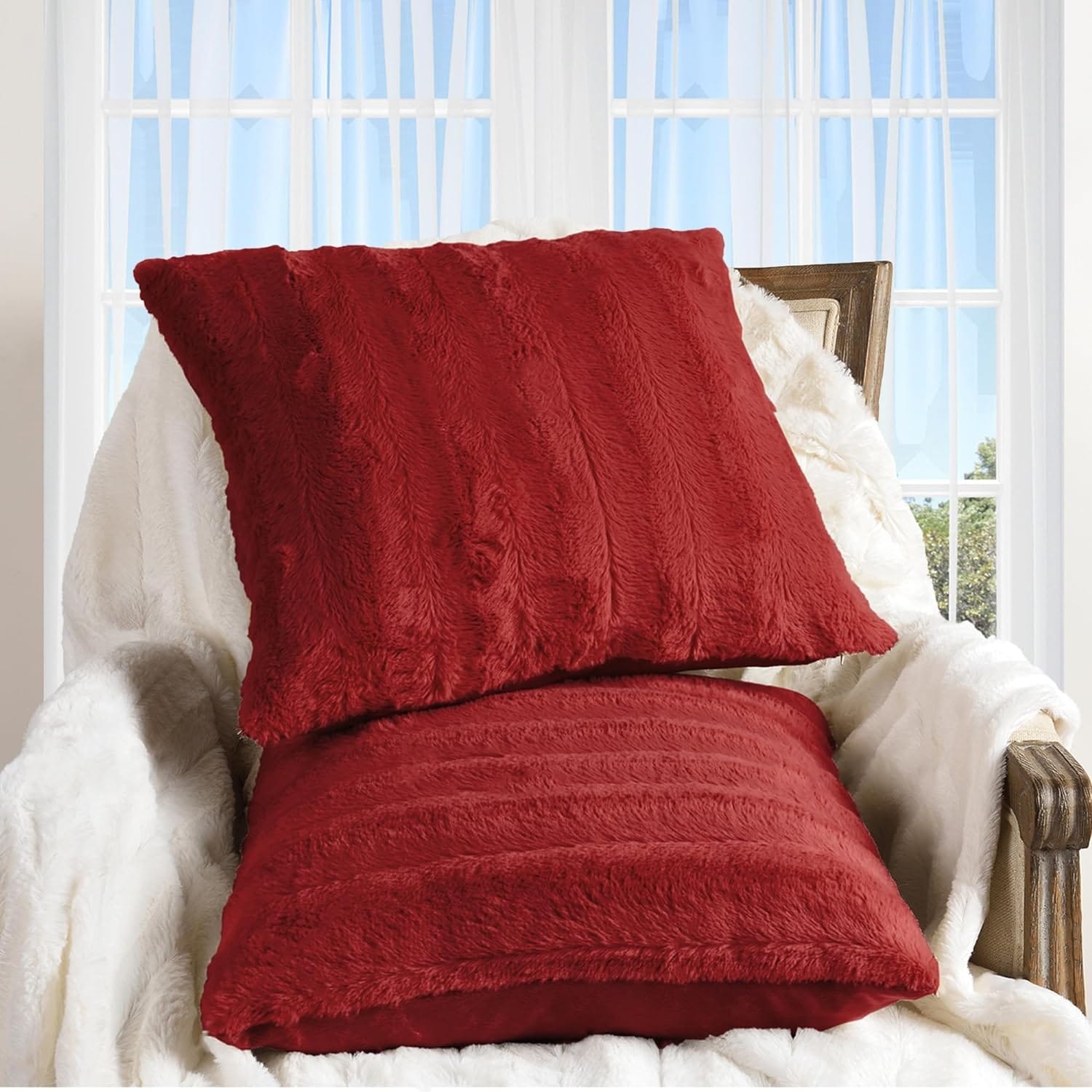 Cheer Collection Decorative Throw Pillows for Couch & Bed (Set of 2)