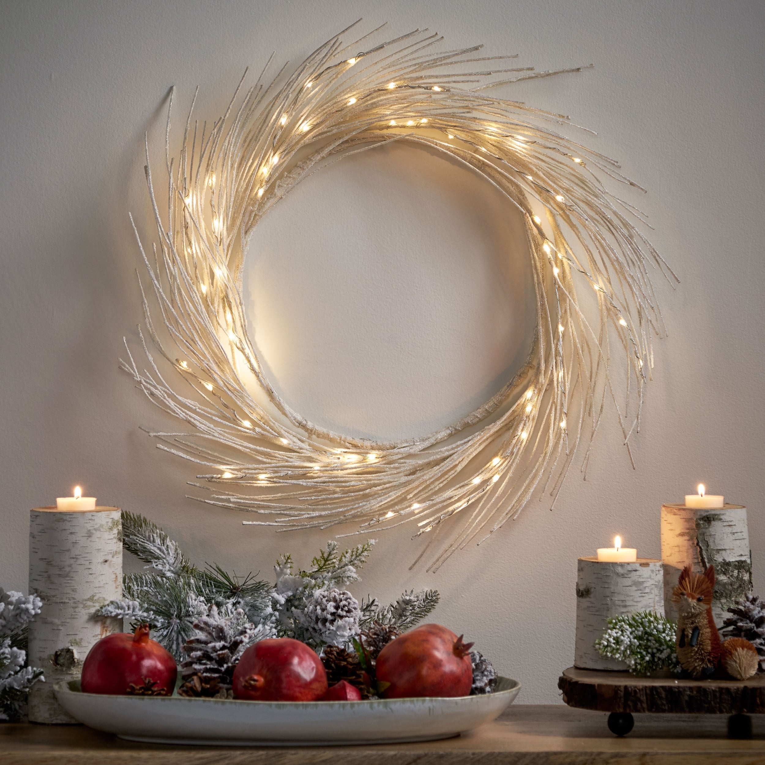 Christopher Knight Home Reese Warm White LED Pre-lit 24-Inch Christmas Wreath - Dove Glitter