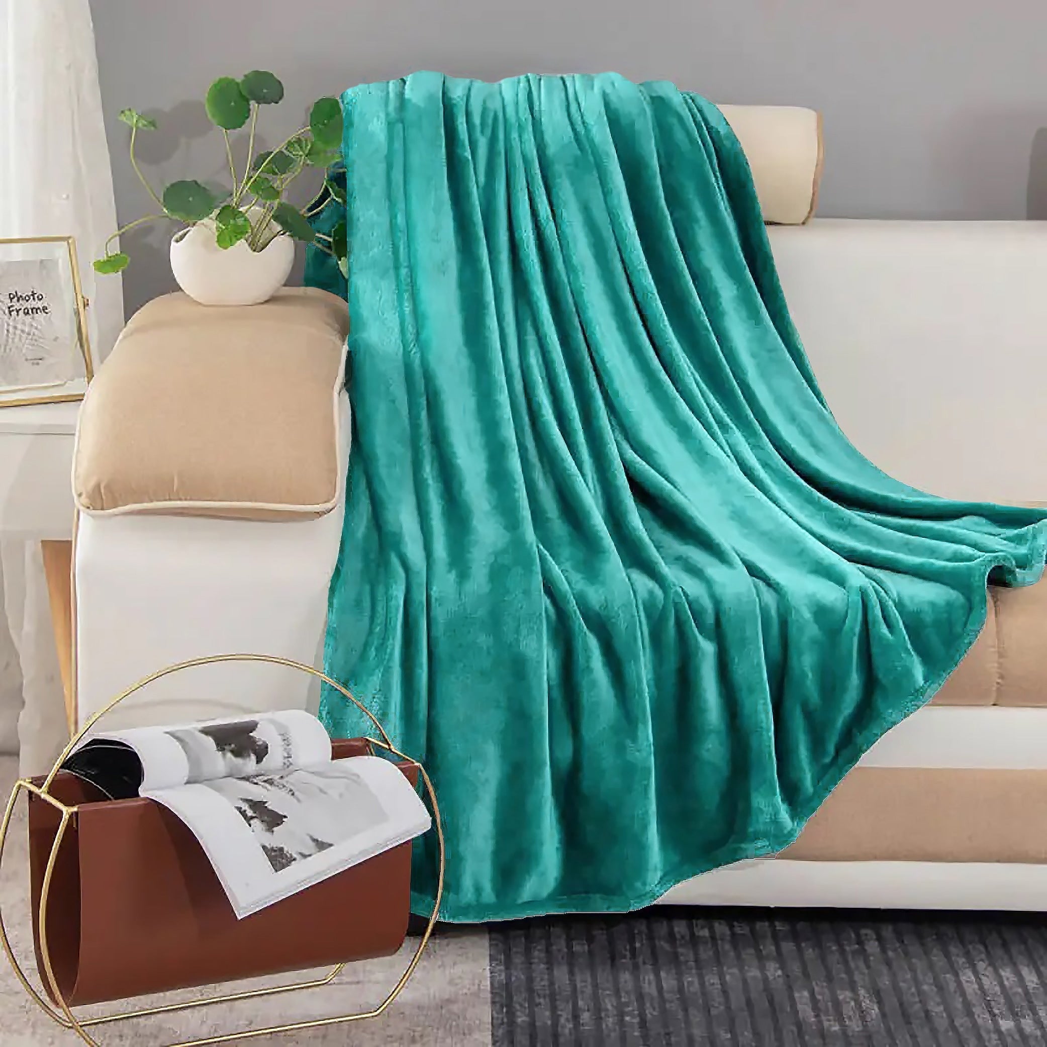 Super Soft Warm Flannel Fleece Plush Microfiber Bed Throw Blanket