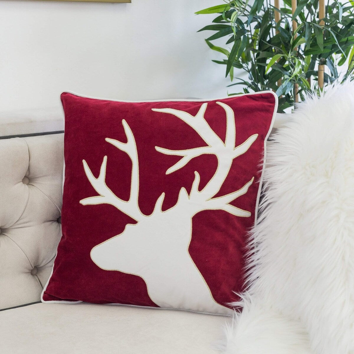 Homey Cozy Christmas Reindeer Throw Pillow Cover & Insert