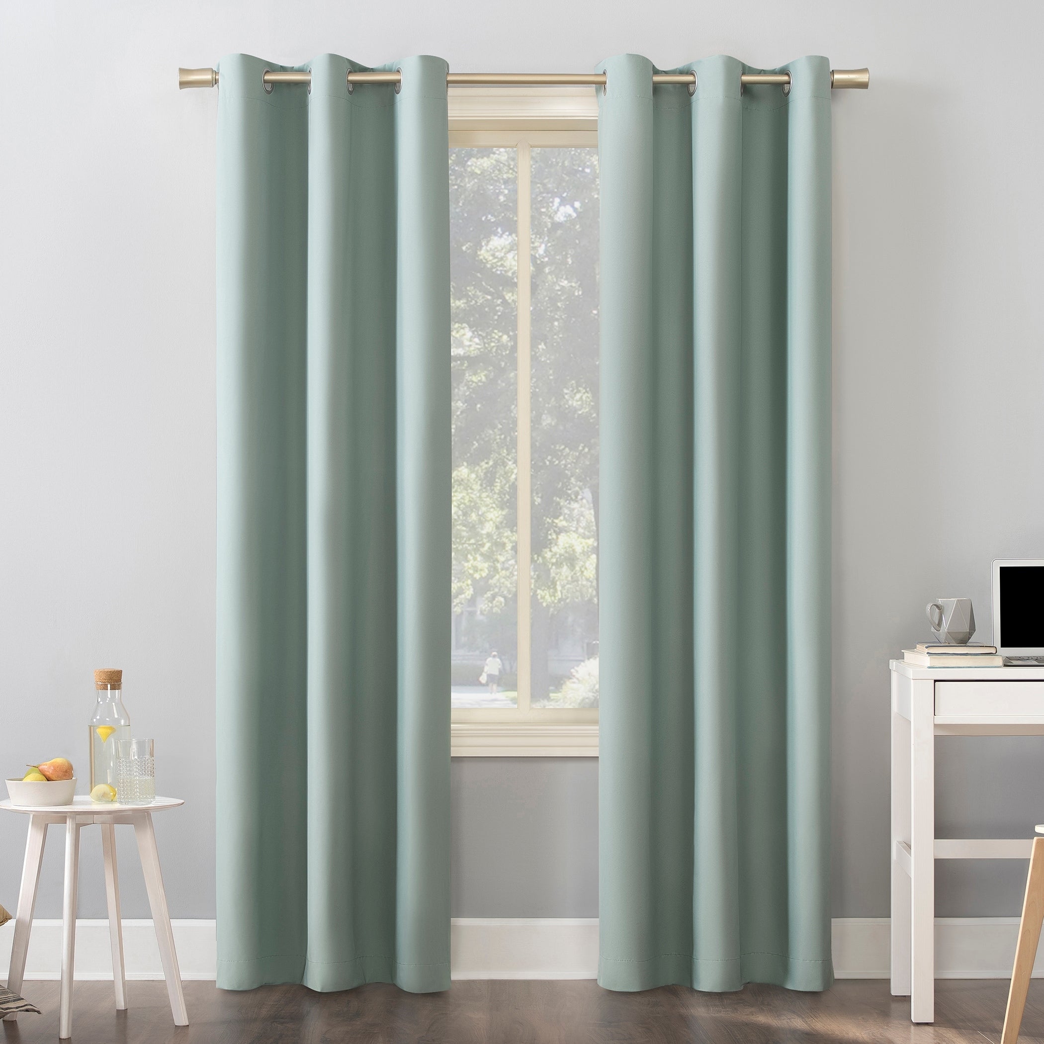 Sun Zero Cyrus Thermal Total Blackout Grommet Curtain Panel, Single Panel