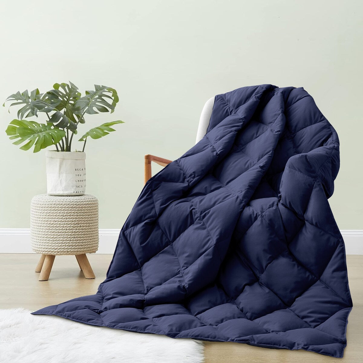 All-Season Ultra-Soft Down Bed Throw Blanket for Outdoor and Indoor