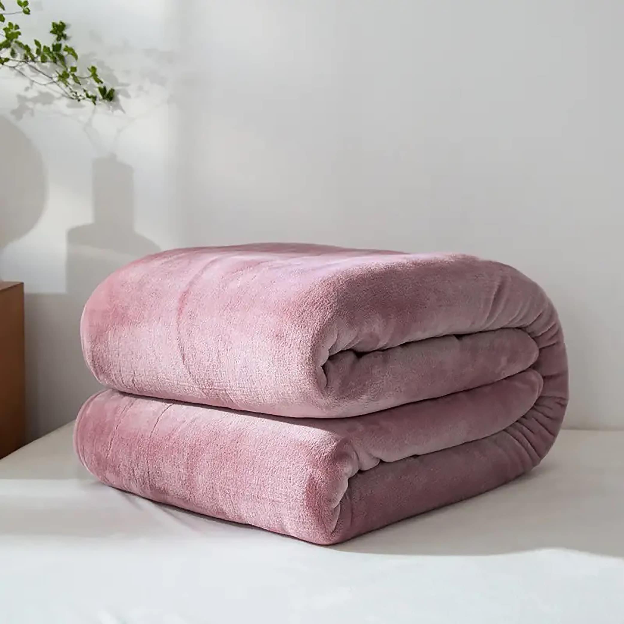 Super Soft Warm Flannel Fleece Plush Microfiber Bed Throw Blanket