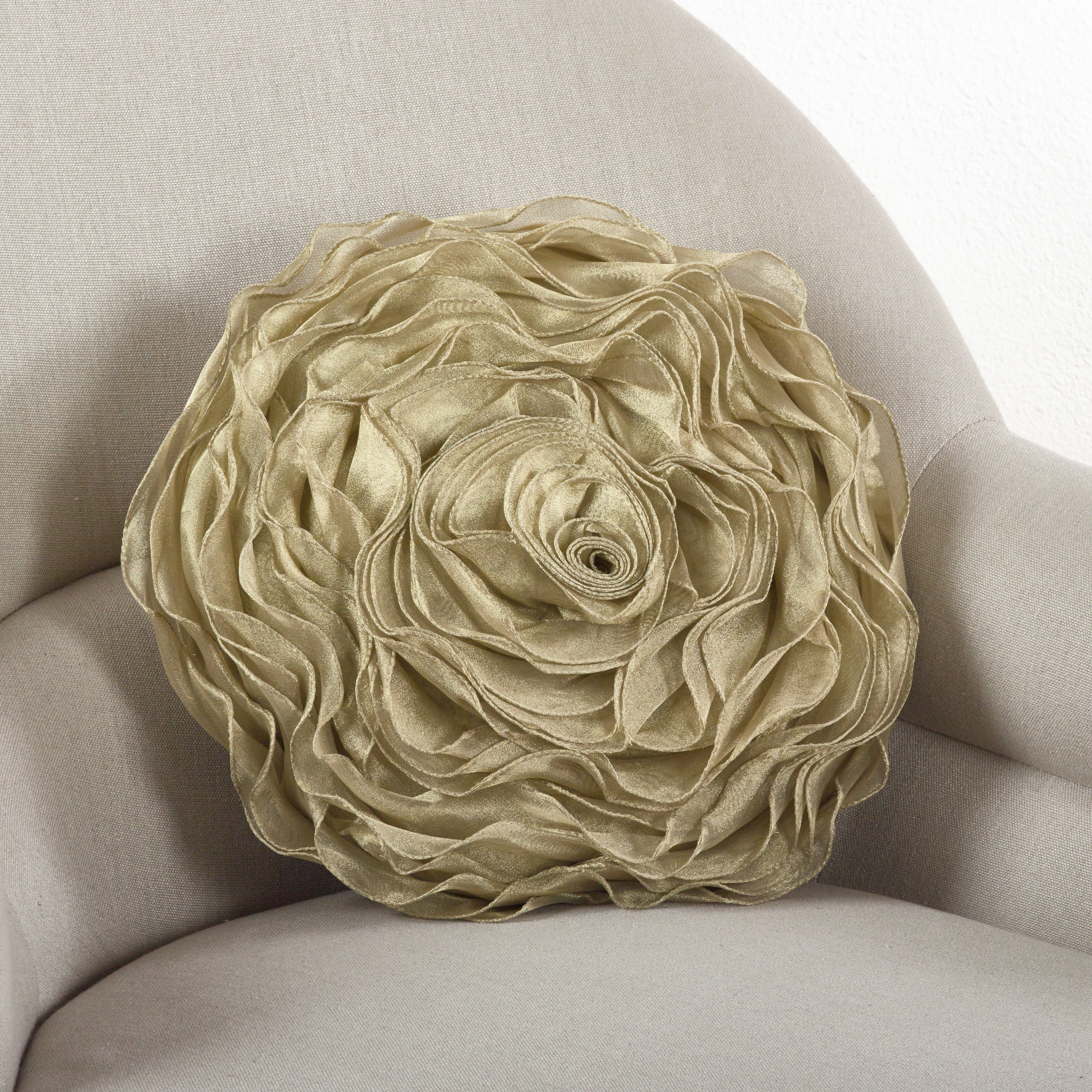 Rose Design Throw Pillow