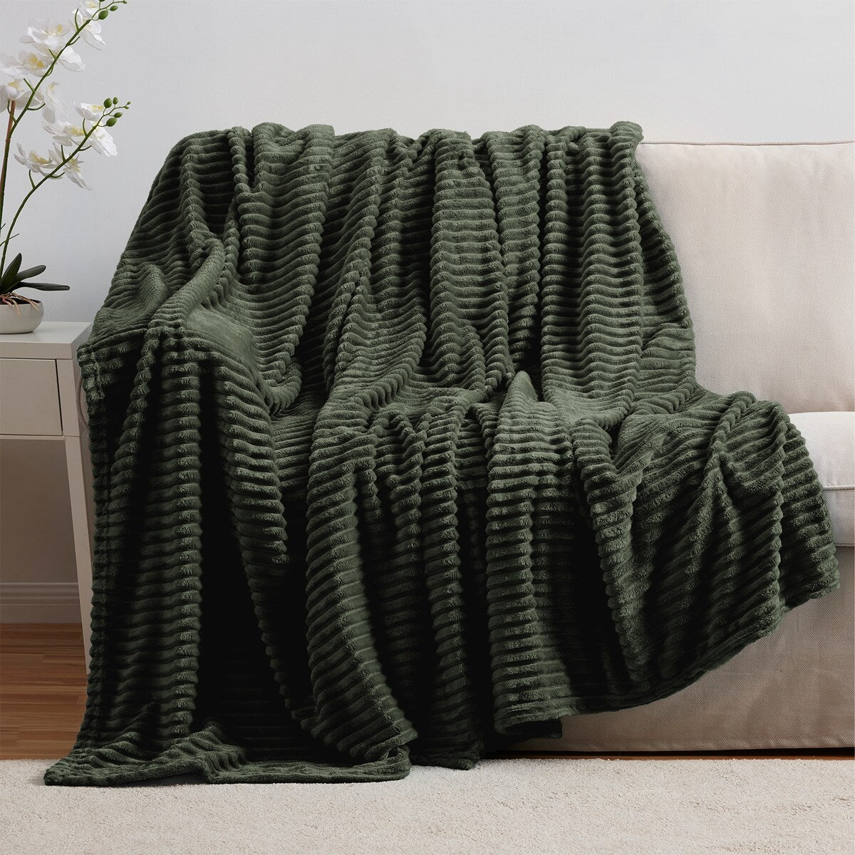 Nestl Cut Plush Fleece Throw Blanket - Lightweight Super Soft Fuzzy Luxury Bed Blanket for Bed