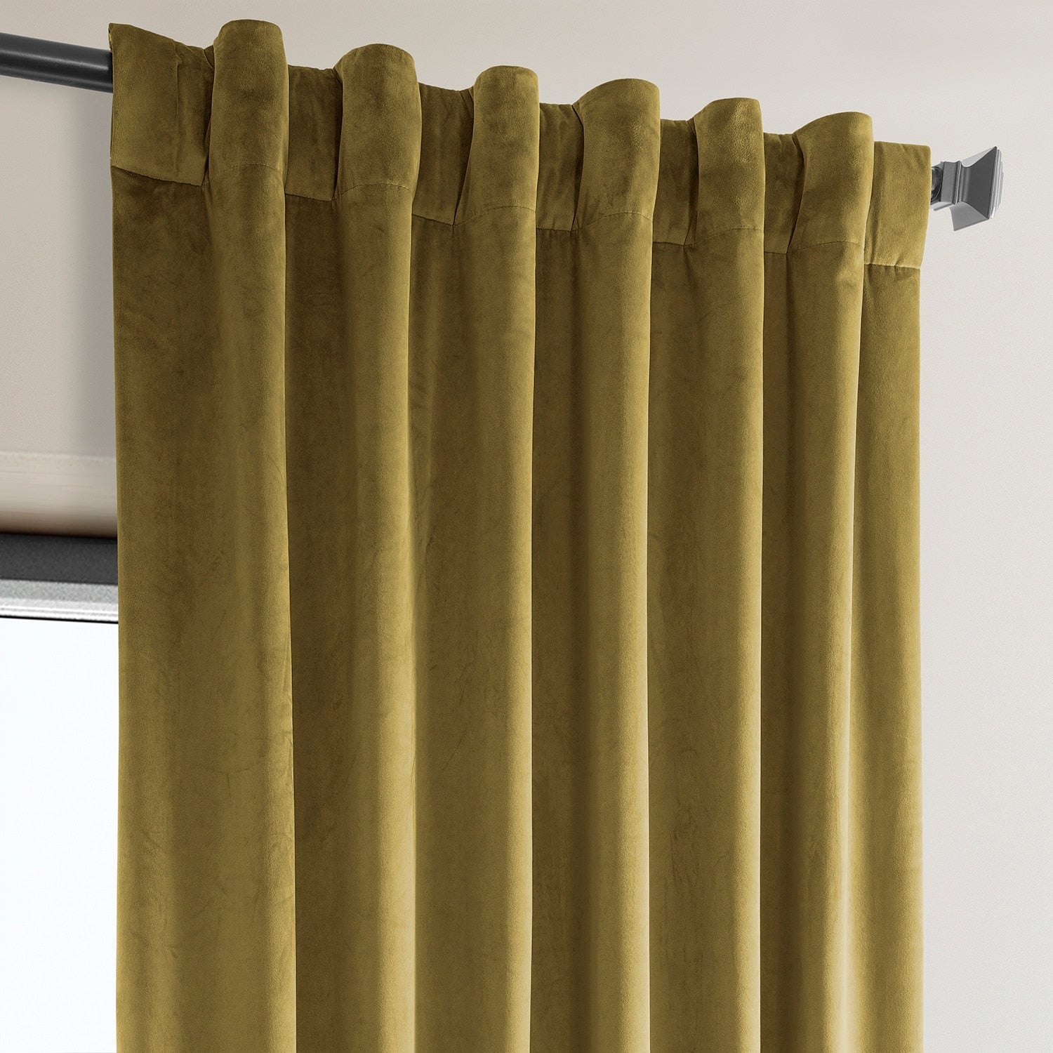 Exclusive Fabrics Heritage Plush Velvet Room Darkening Curtain (1 Panel) - Luxurious Single Drapery for Enhanced Room Darkening