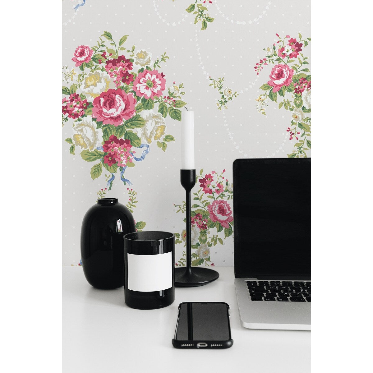 Seabrook Designs Floral Bouquets Unpasted Wallpaper