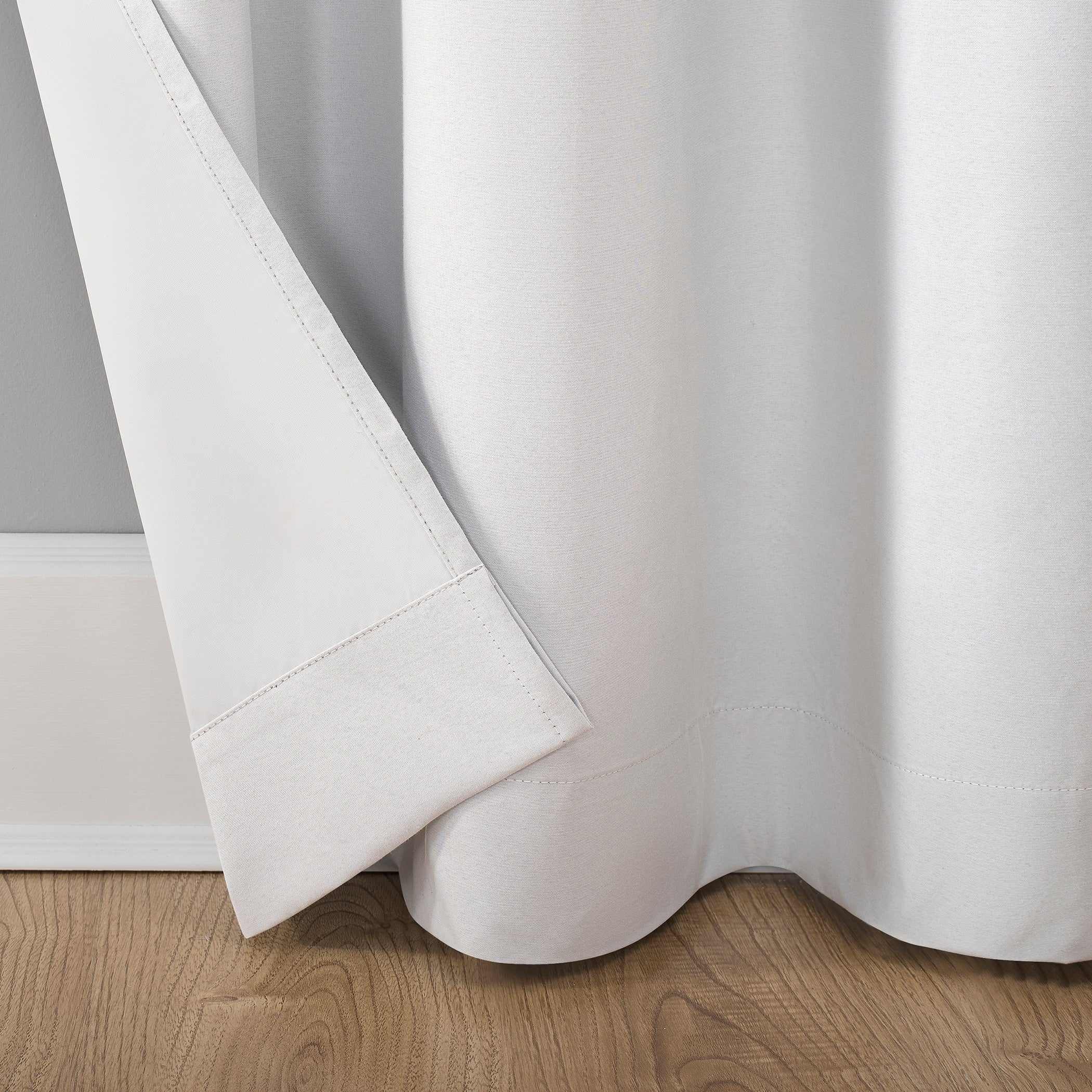 Sun Zero Cyrus Thermal Total Blackout Grommet Curtain Panel, Single Panel