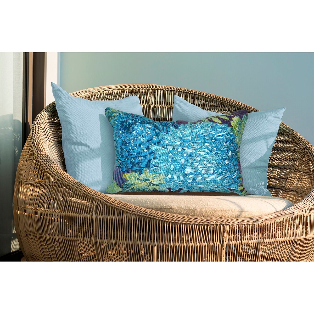 Liora Manne Marina Mums Indoor/Outdoor Pillow