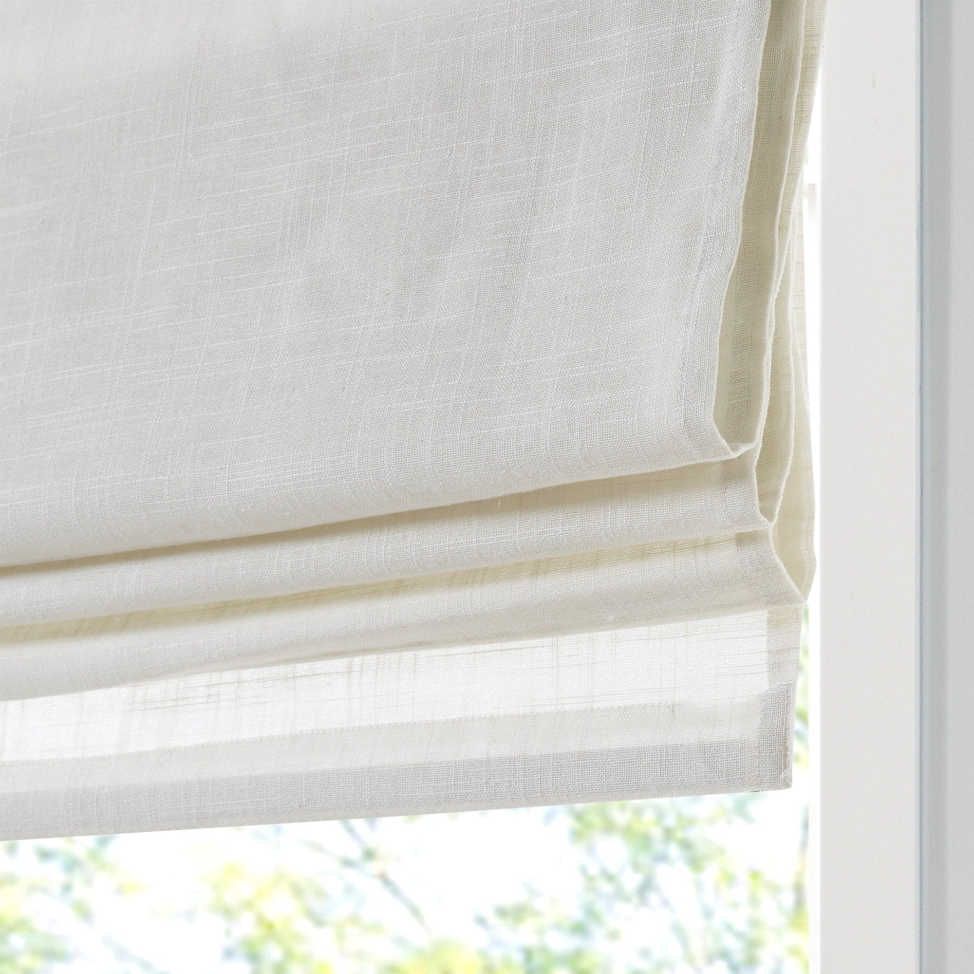 Madison Park Suvi Linen Blend Light Filtering Cordless Roman Shade