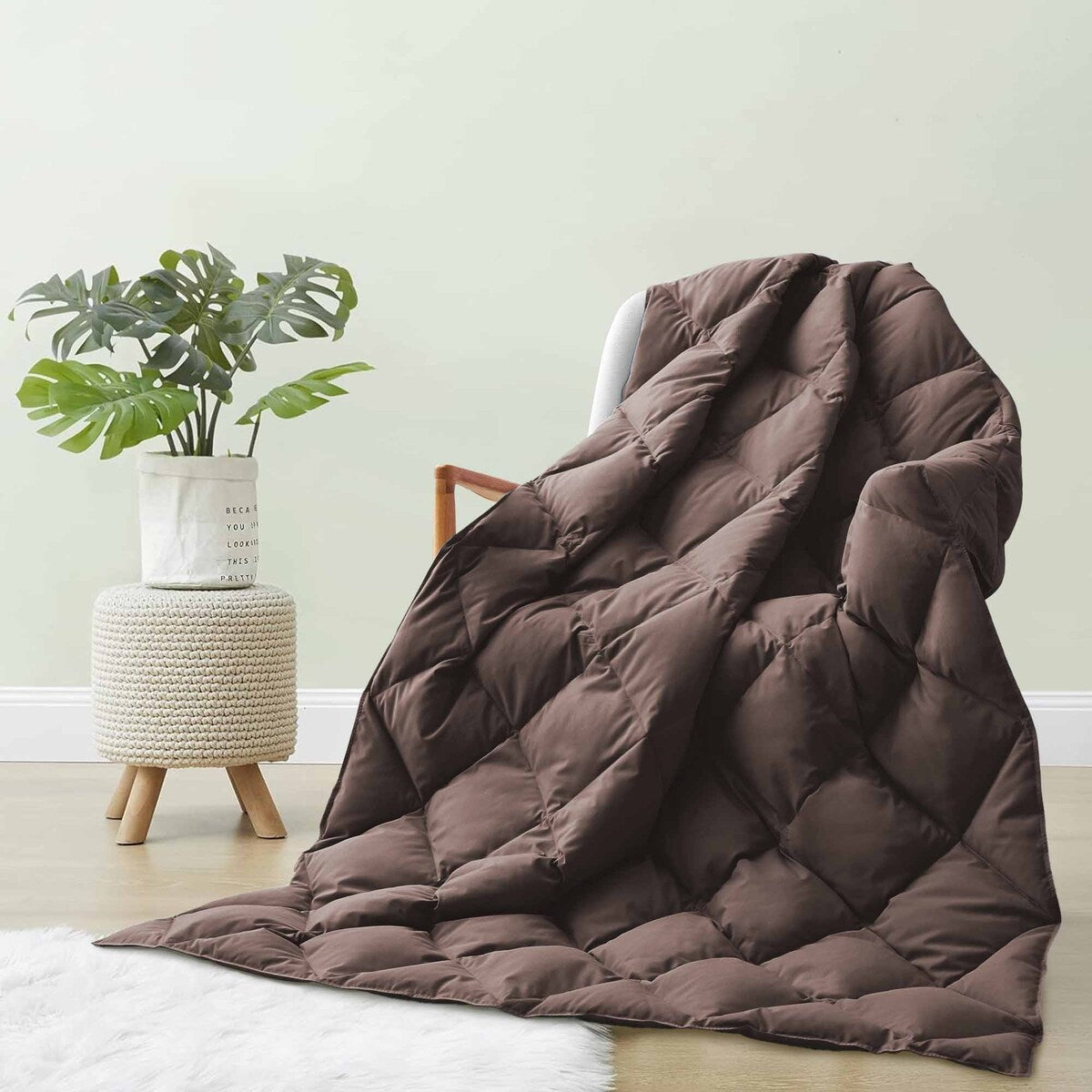 All-Season Ultra-Soft Down Bed Throw Blanket for Outdoor and Indoor