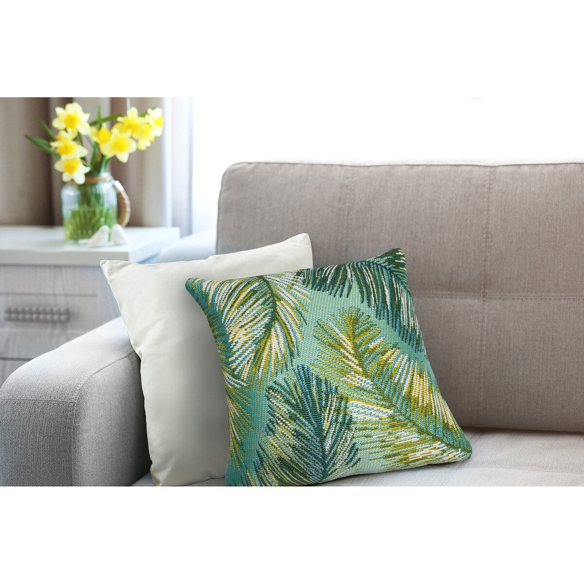 Liora Manne Marina Palm Border Indoor/Outdoor Pillow