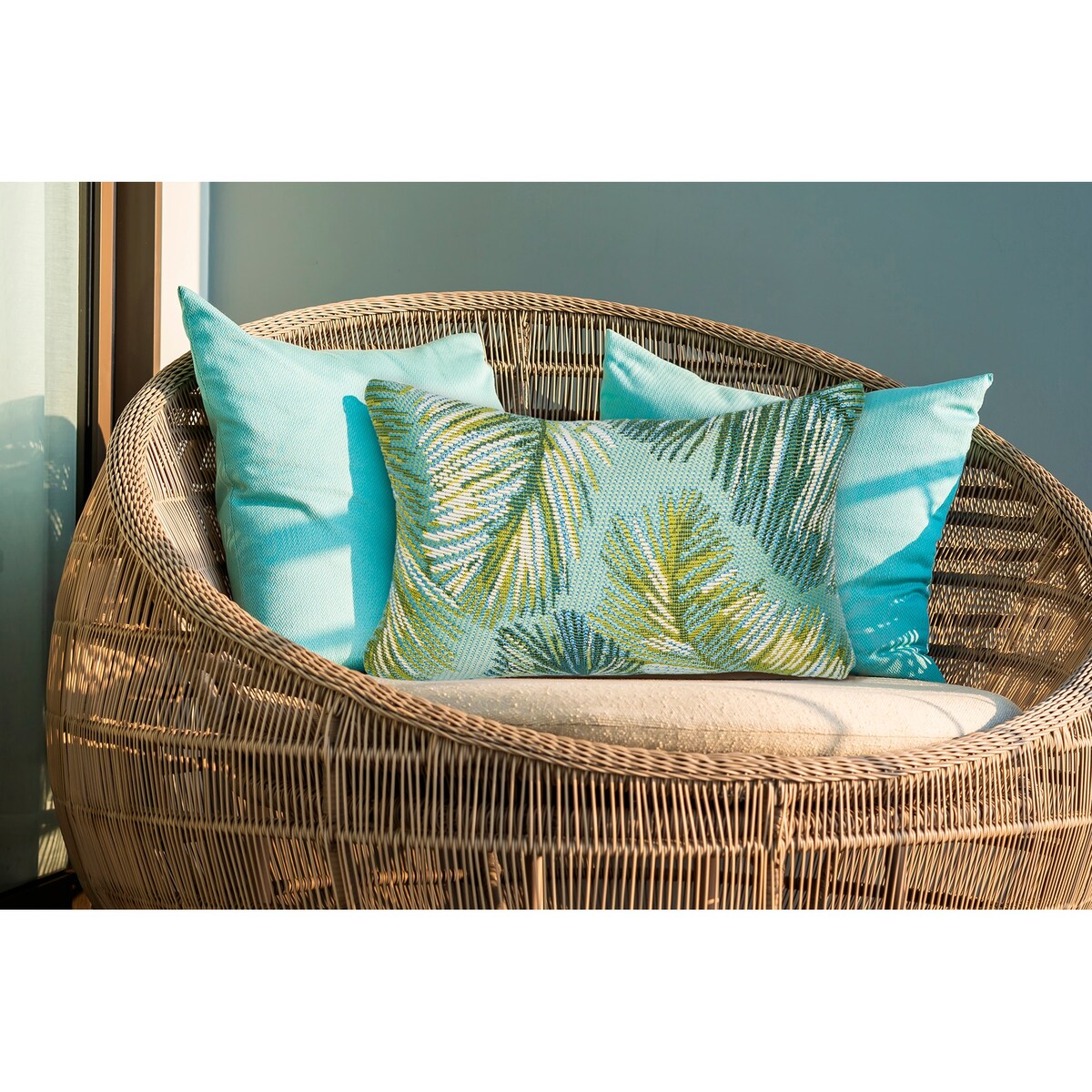 Liora Manne Marina Palm Border Indoor/Outdoor Pillow